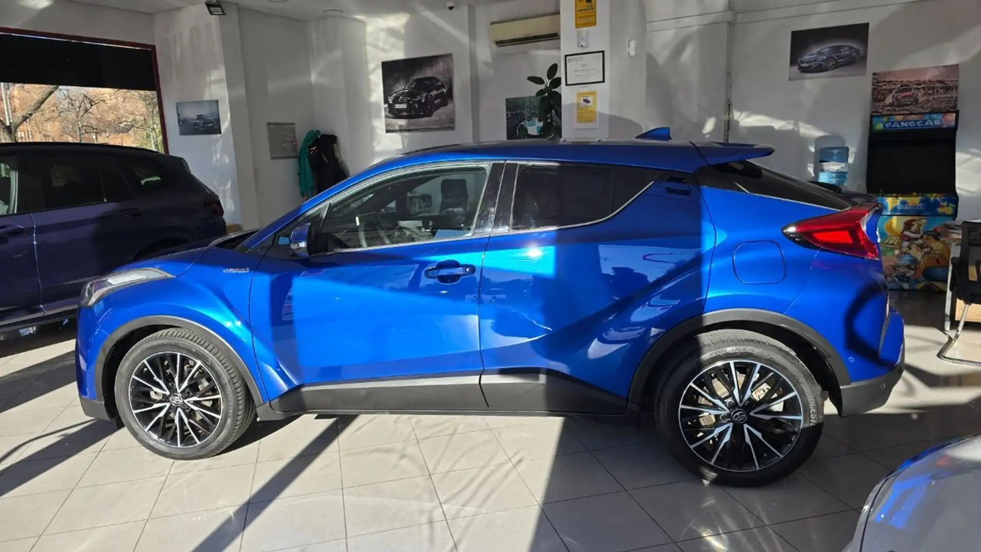 Toyota C-HR 125H Advance Blauw - 2