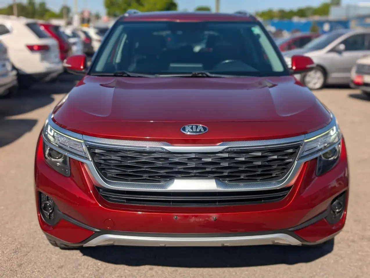 Kia Seltos снимка Kia Seltos