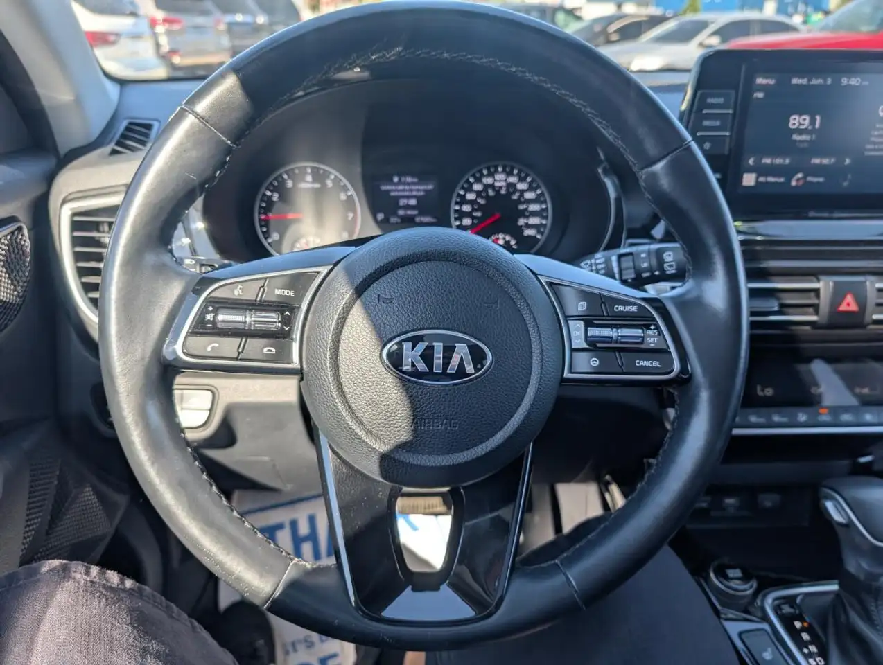 Kia Seltos снимка Kia Seltos