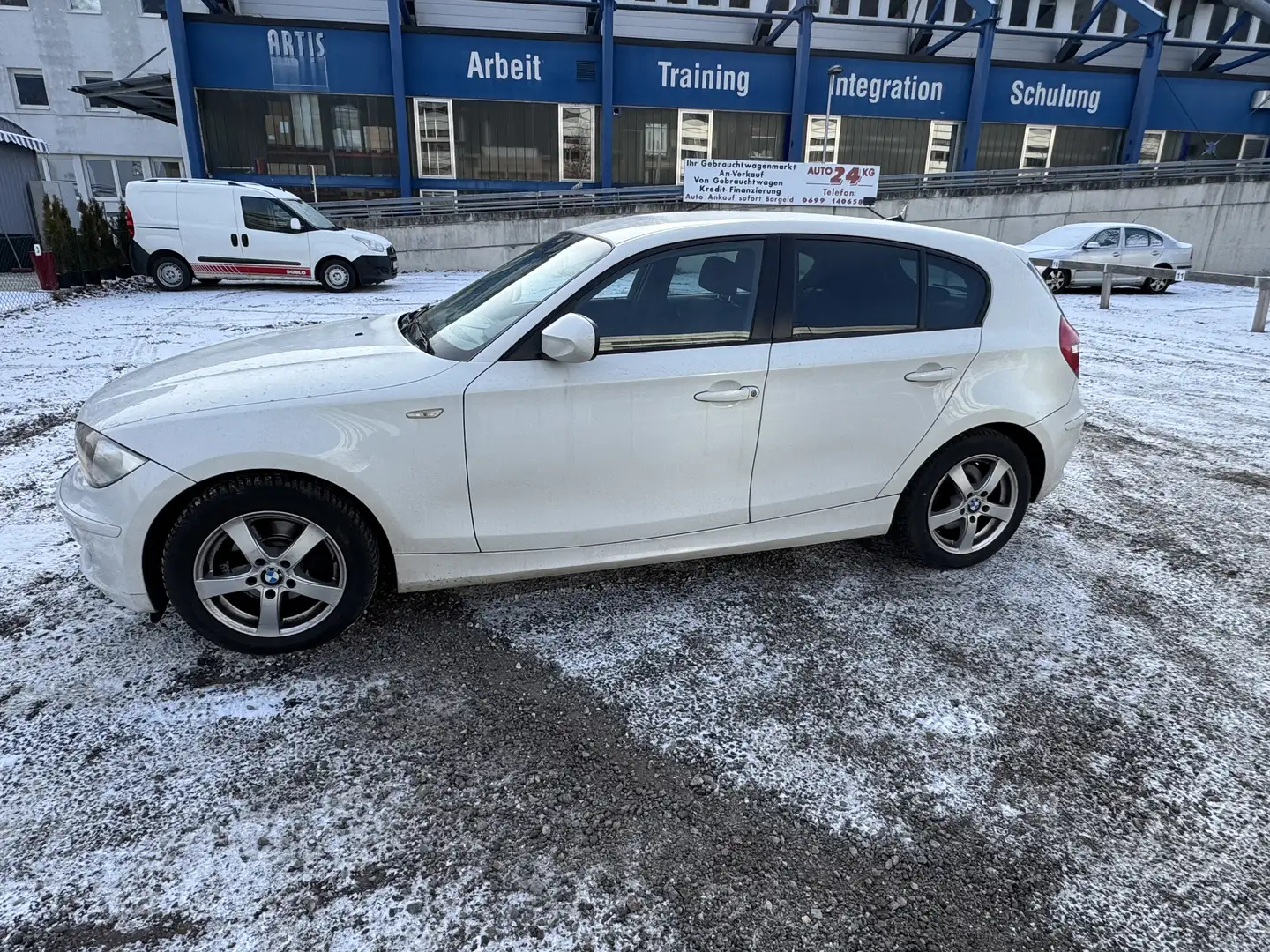 BMW 118 118d Weiß - 1
