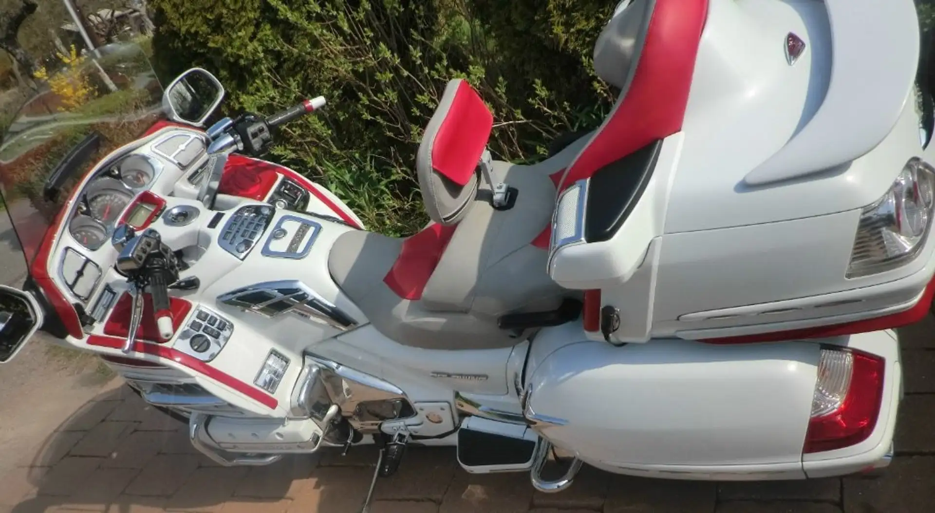 Honda GL 1800 Blanc - 1