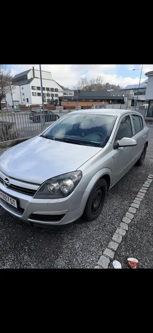 Opel Astra - 1