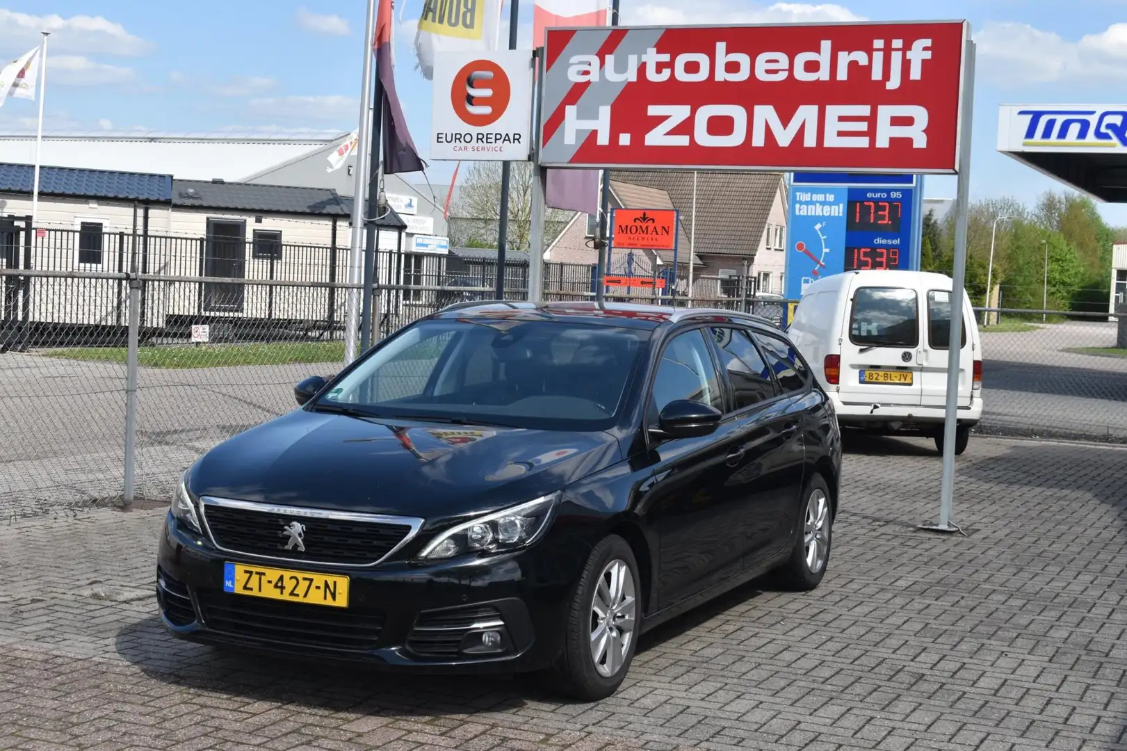 Peugeot 308 SW 1.2 PureTech Blue Lease Executive Zwart - 1