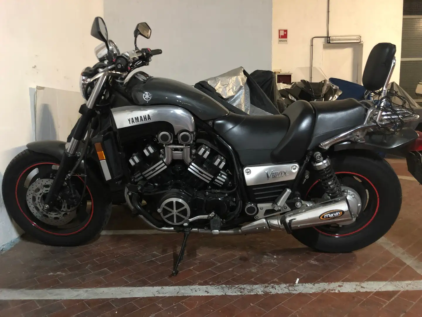 Yamaha Vmax EU 103hp Nero - 1