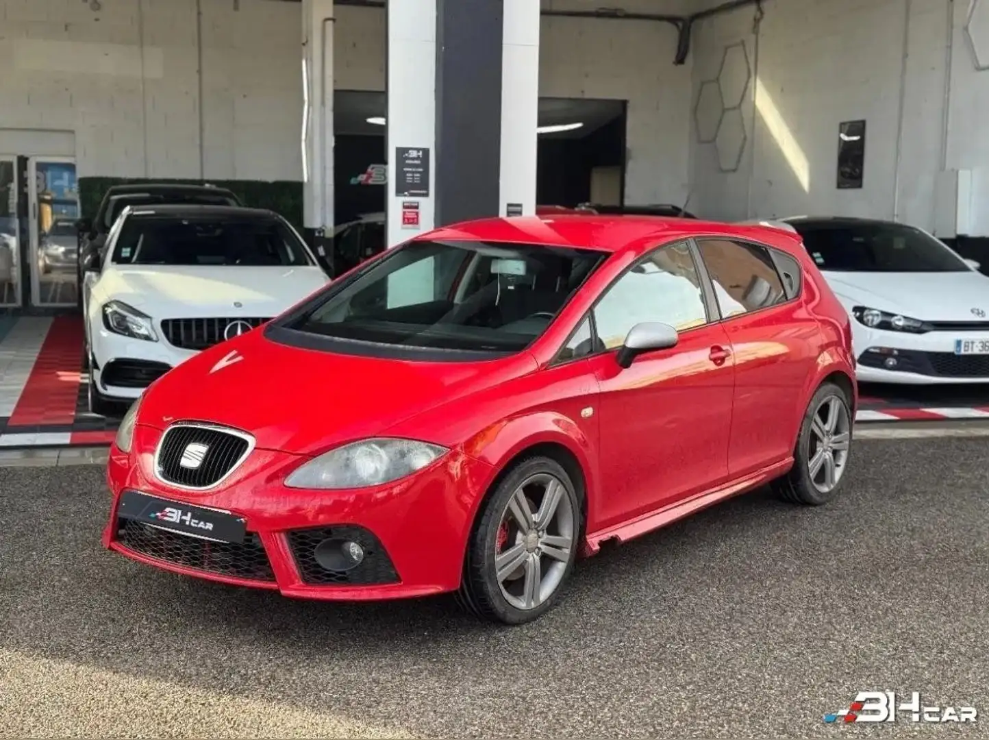 SEAT Leon FR 2.0 TFSI 200cv / 5 PORTES / MILLTEK / GARANTIE 3 MOIS Rouge - 1