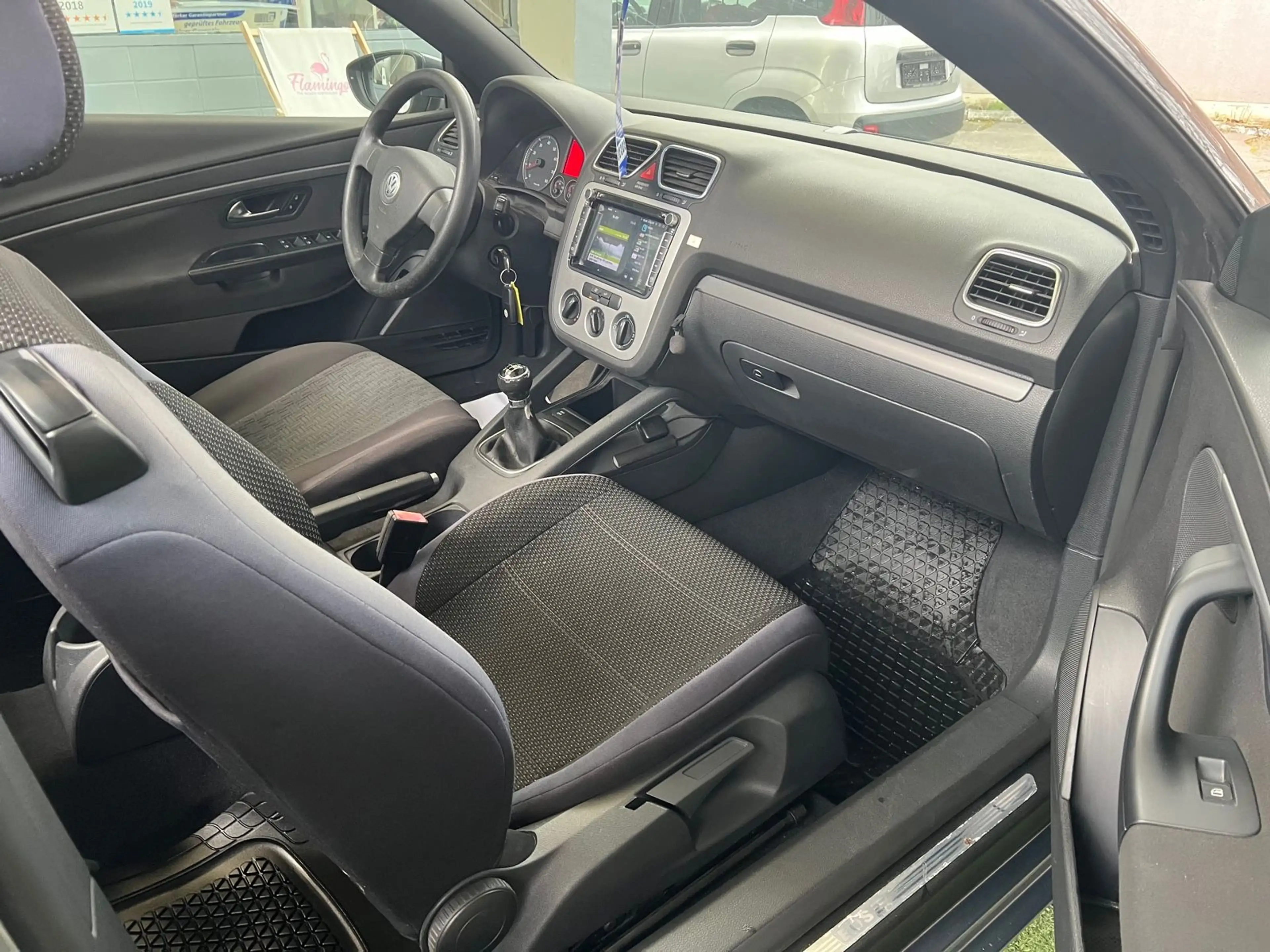 Volkswagen Eos 1.4KLIMA-A.NAVI.PDC.XENON.TOP — photo 8