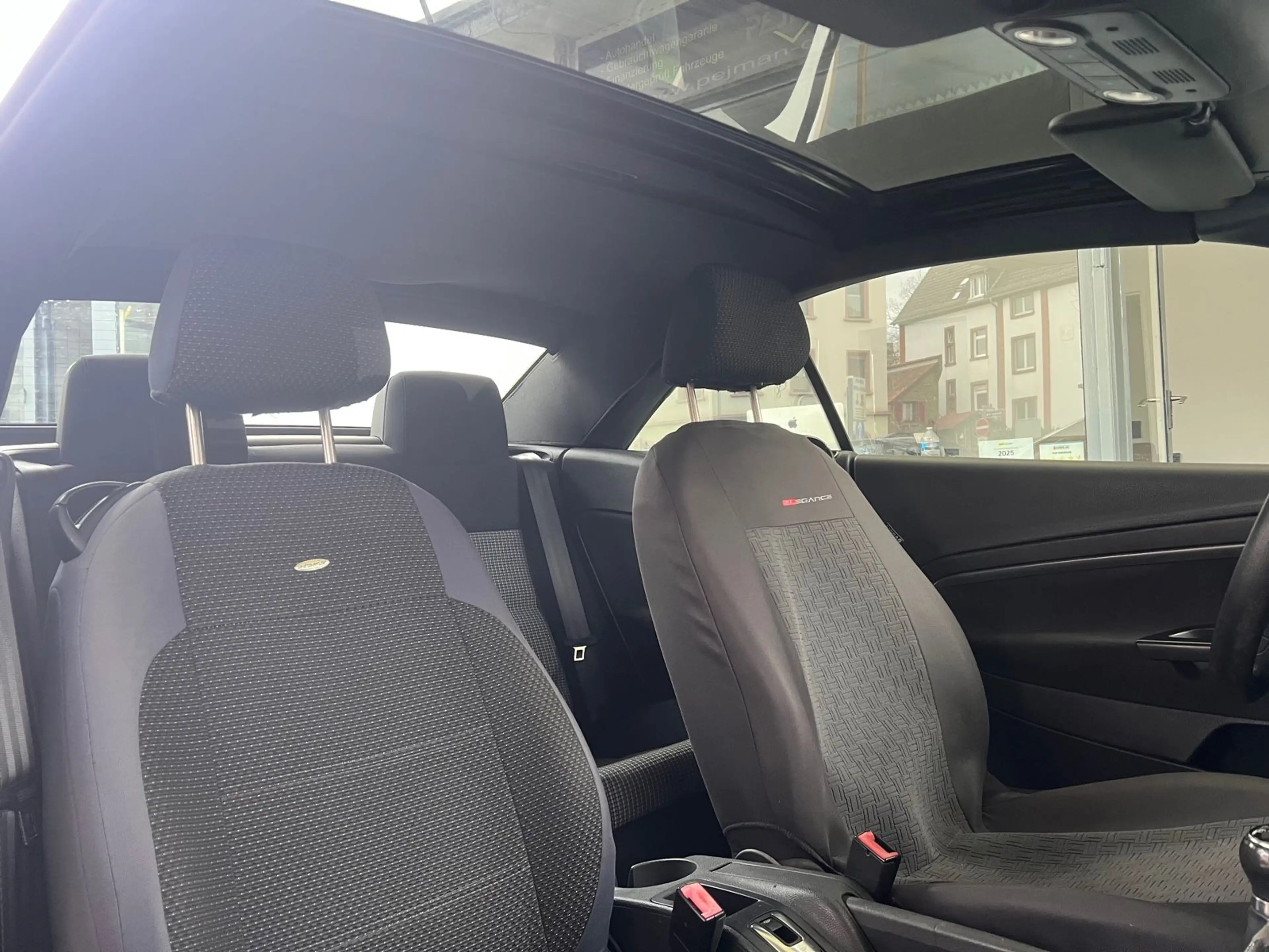 Volkswagen Eos 1.4KLIMA-A.NAVI.PDC.XENON.TOP — photo 9
