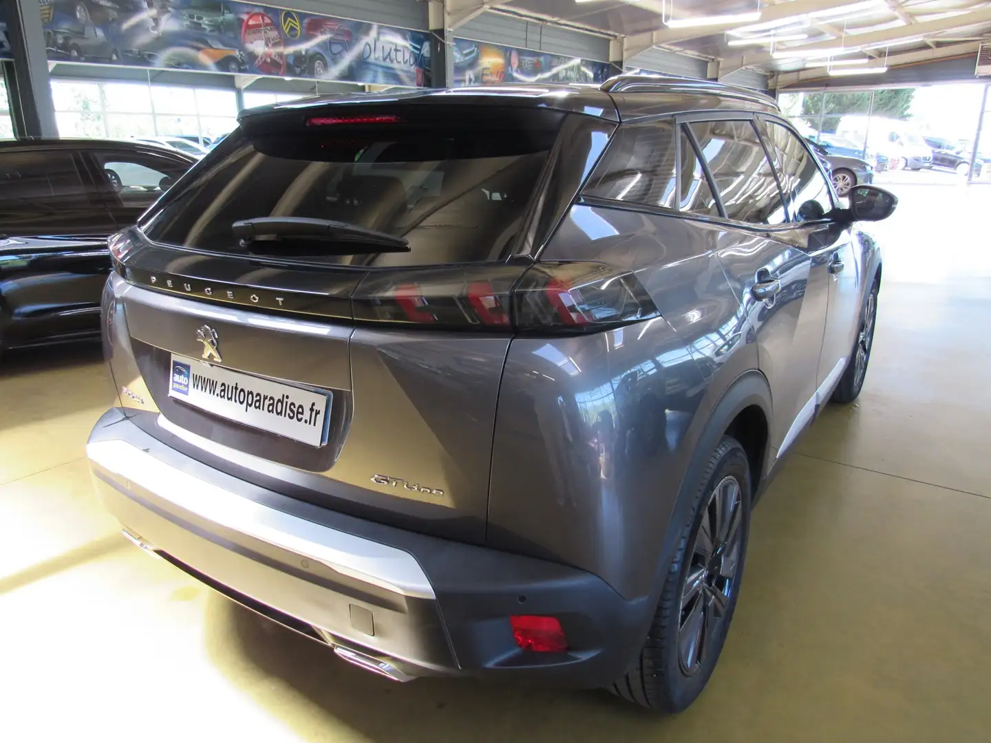 Peugeot 2008 1.2 130 GT LINE EAT8 + OPTIONS Gris - 2