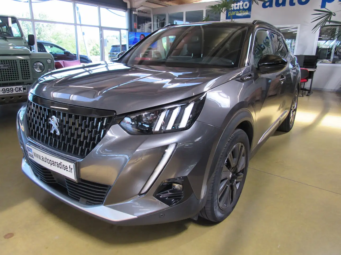 Peugeot 2008 1.2 130 GT LINE EAT8 + OPTIONS Gris - 1