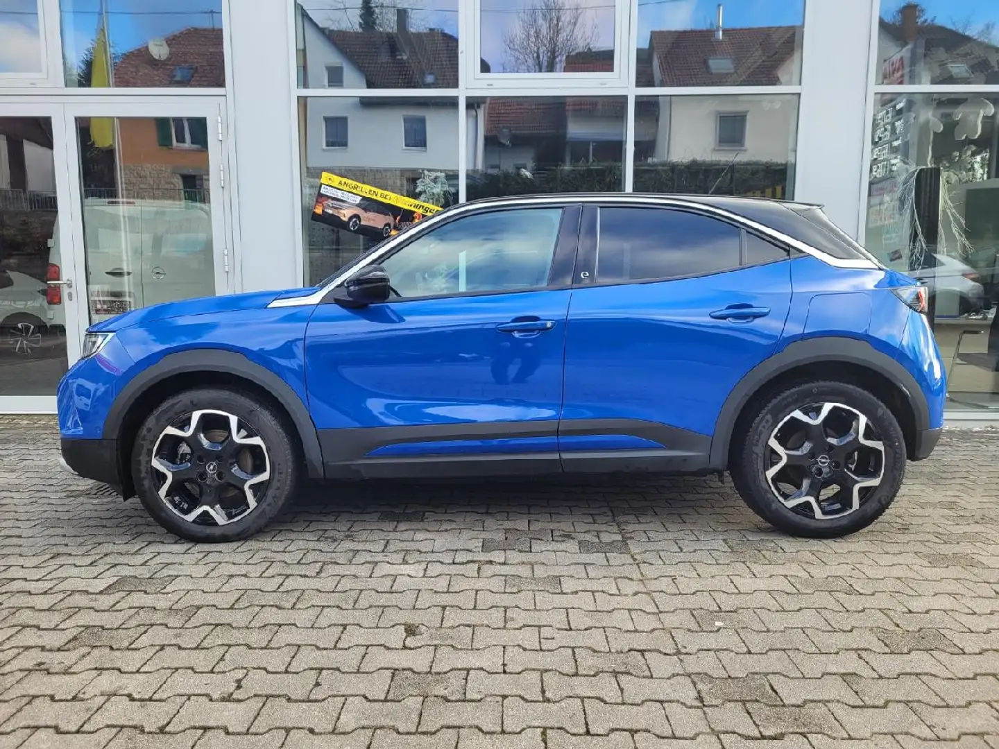 Opel Mokka-E e Ultimate Blau - 1