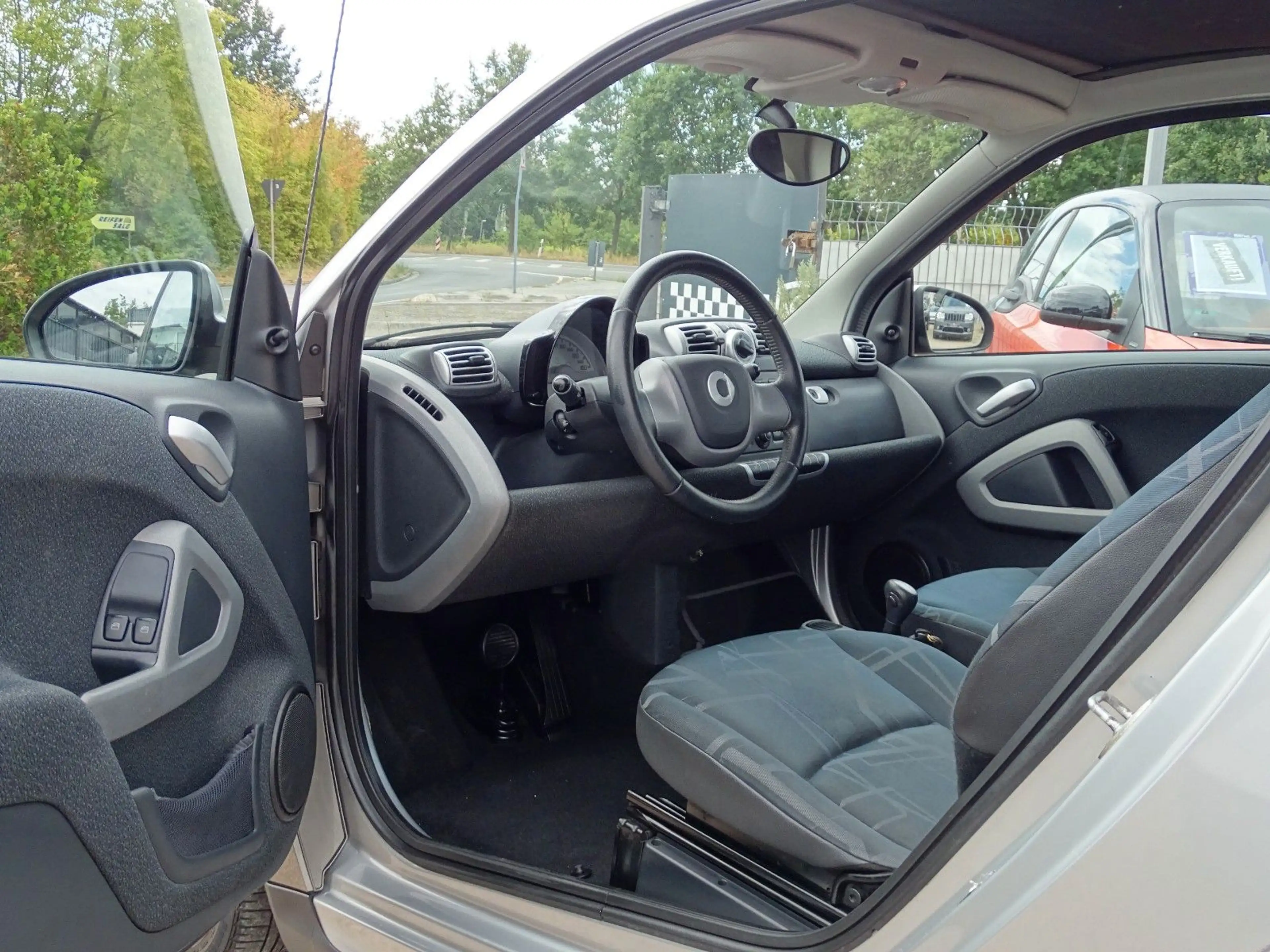 smart forTwo Turbo PASSION *Servo*Klima*Sitzhzg*Alu* — photo 7