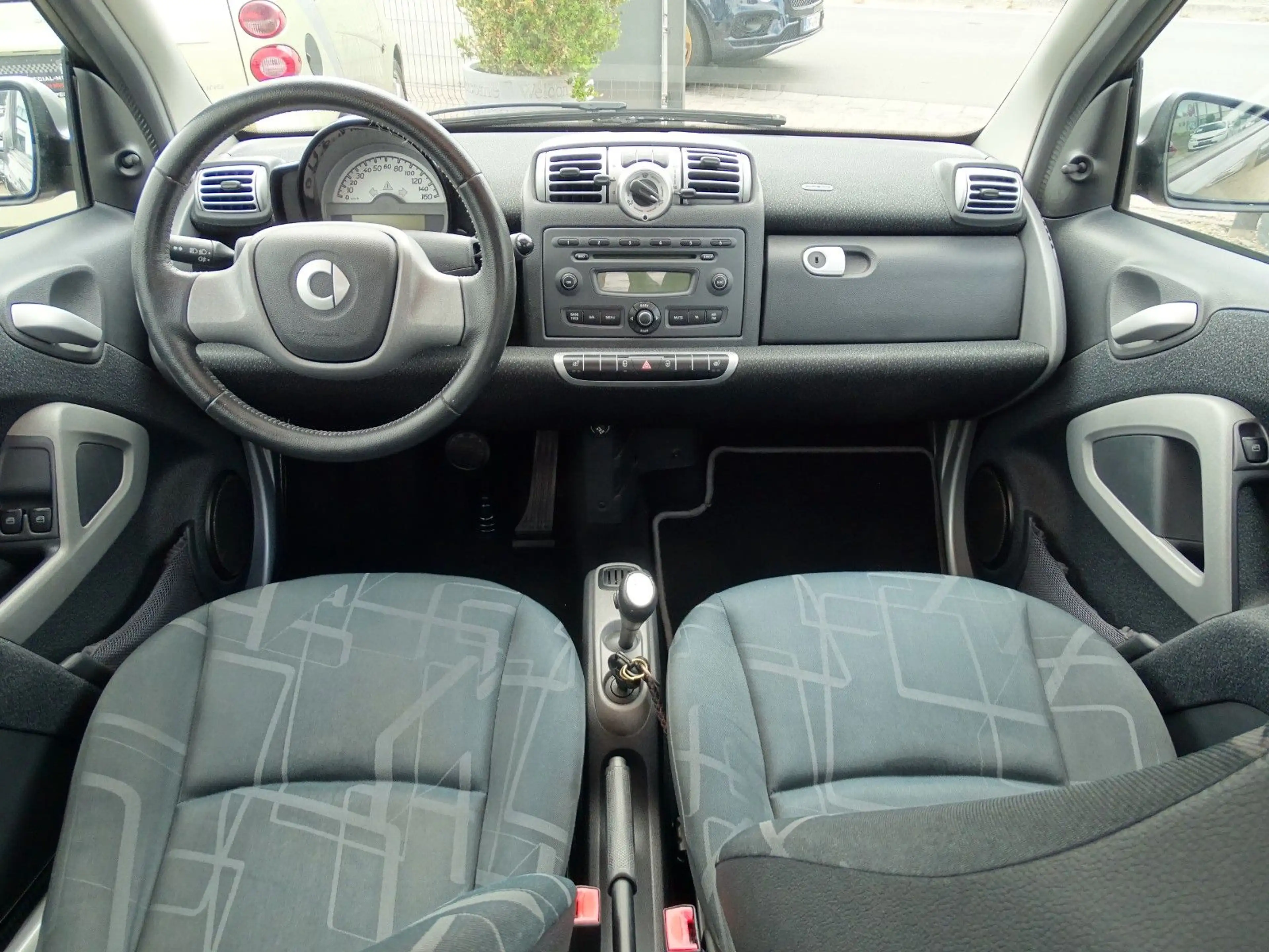 smart forTwo Turbo PASSION *Servo*Klima*Sitzhzg*Alu* — photo 11