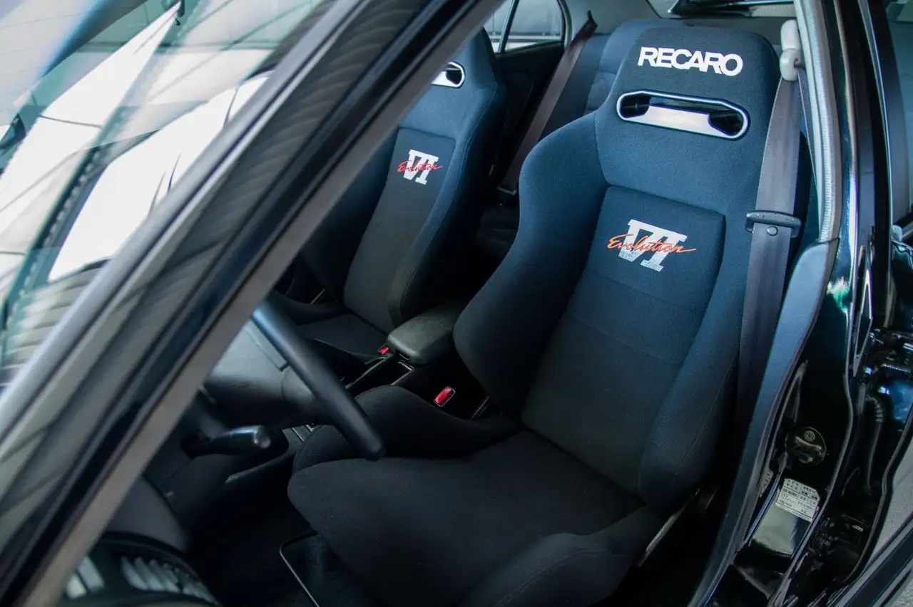 Mitsubishi Lancer Evo VI RS2 LHD - Carisma GT Black Diamond, foto 9