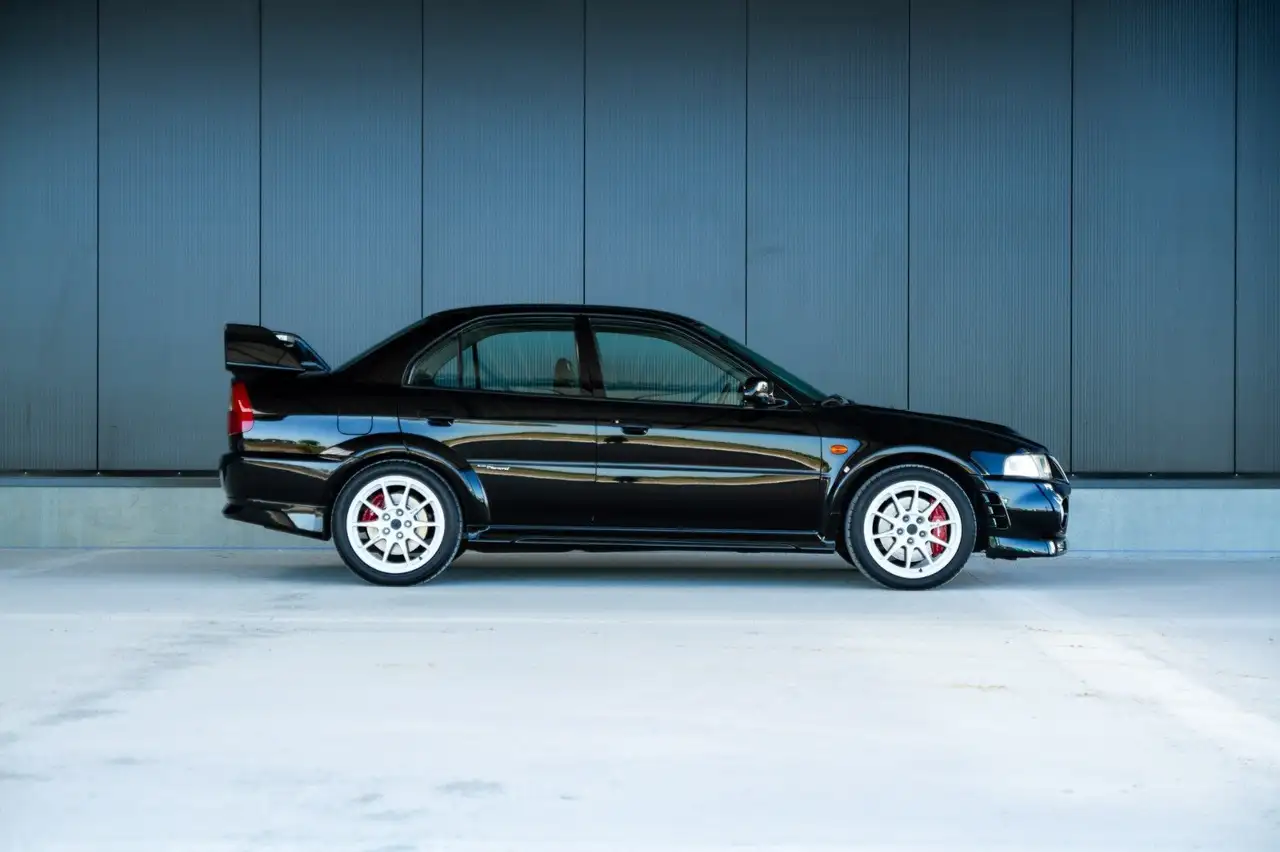 Mitsubishi Lancer Evo VI RS2 LHD - Carisma GT Black Diamond, foto 8