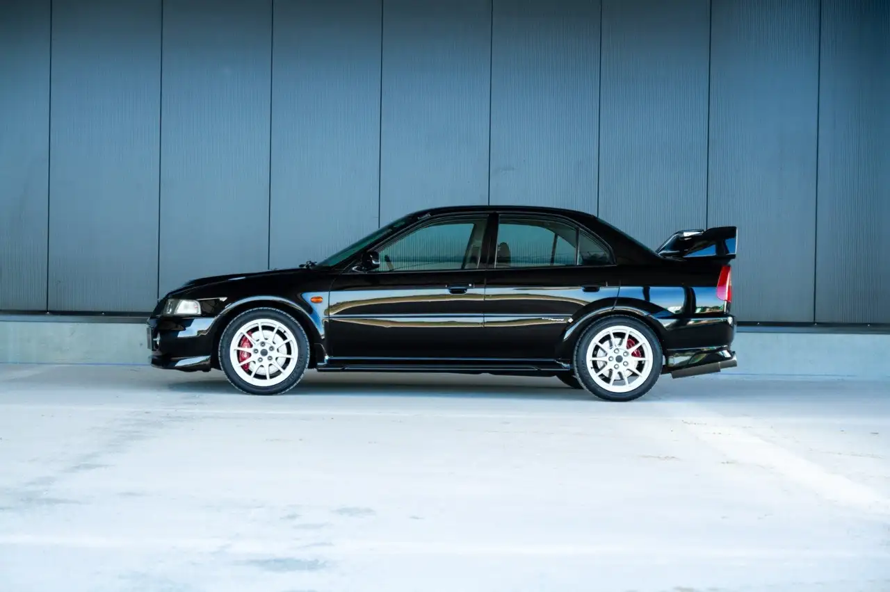 Mitsubishi Lancer Evo VI RS2 LHD - Carisma GT Black Diamond, foto 5