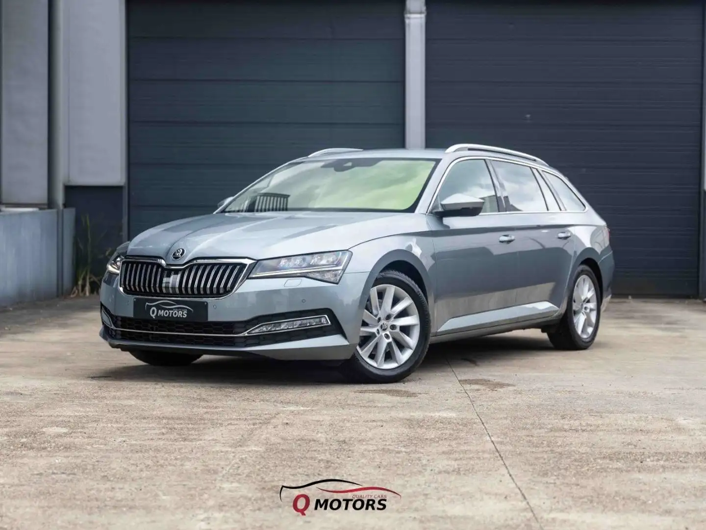 Skoda Superb Combi 2.0 CR TDi Style DSG-PREMIUM-LED-KEYLES-ACC Argent - 1
