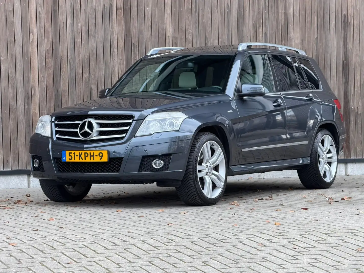 Mercedes-Benz GLK 280 First Edition 4-Matic |AMG|PANO Grau - 2