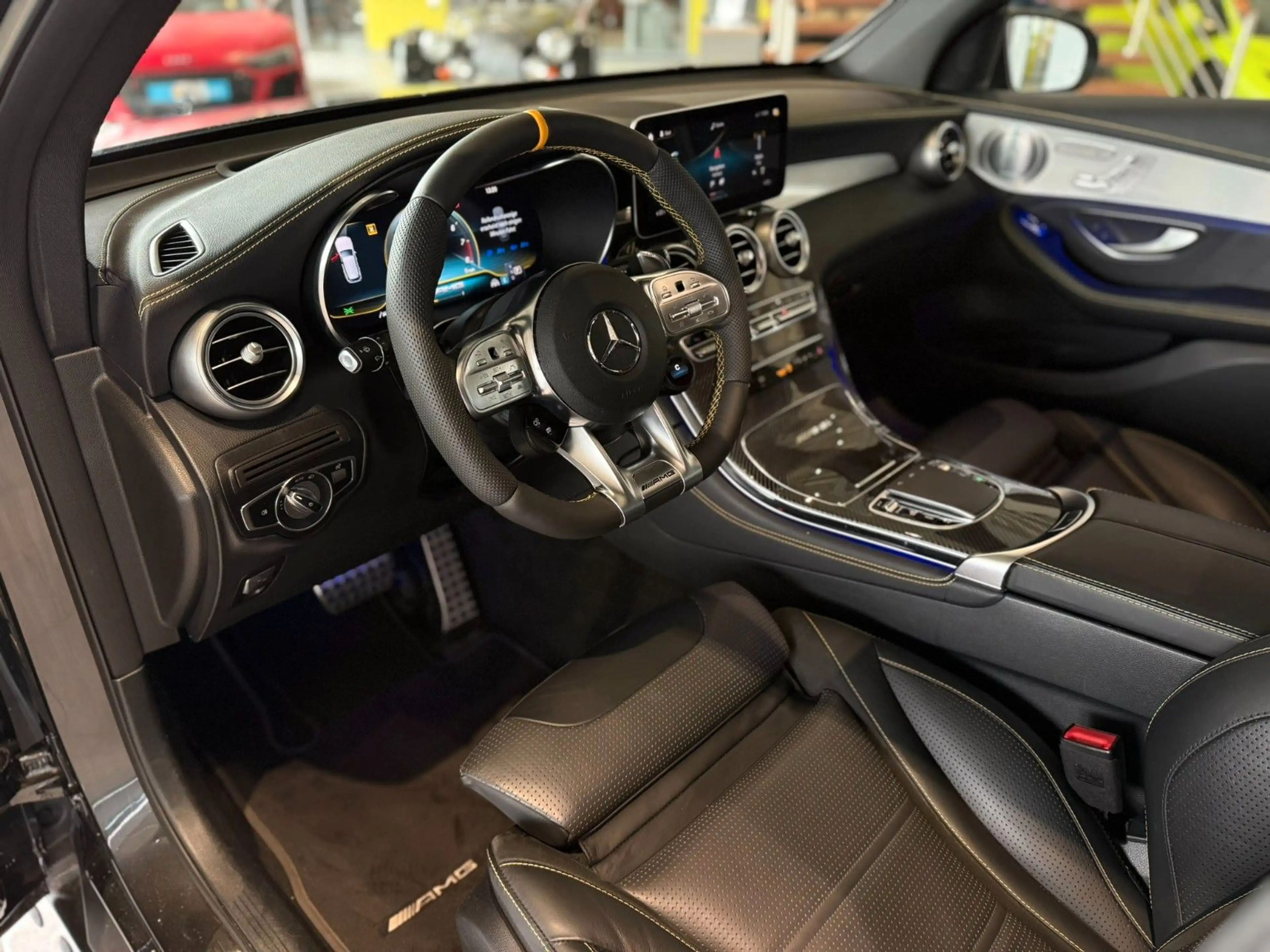 Mercedes-Benz GLC 63 AMG 4Matic*Night-Paket*Ambiente*Pano.*HUD — photo 12