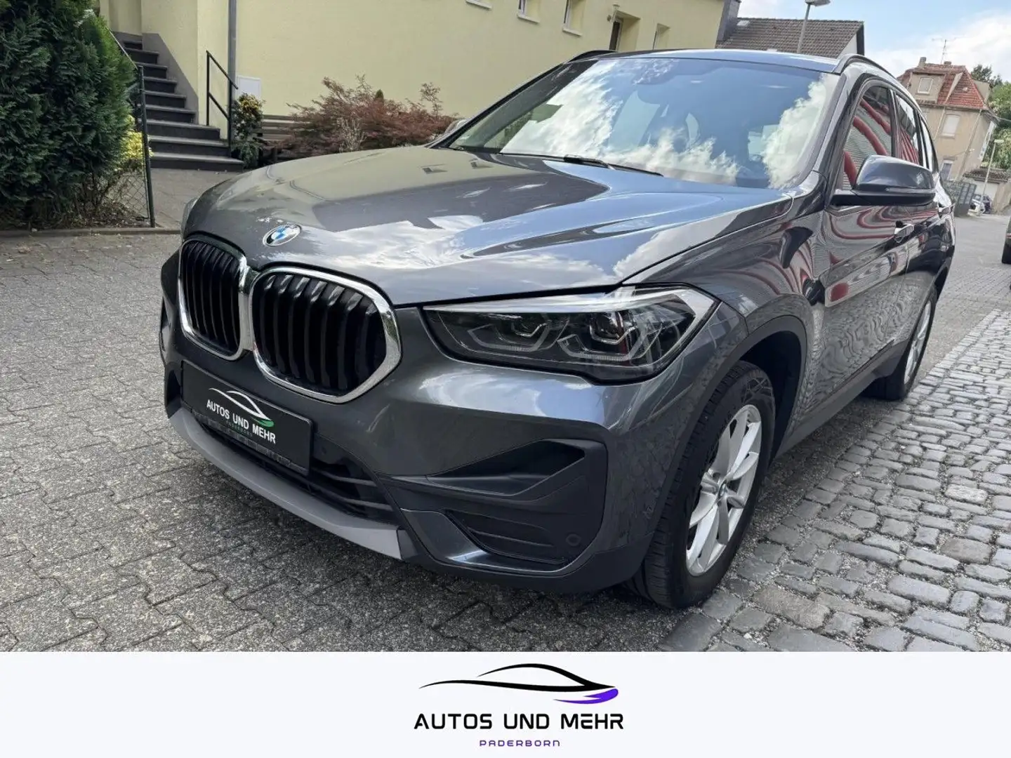 BMW Baureihe X1 xDrive 20 d Advantage Klima Navi Grijs - 1