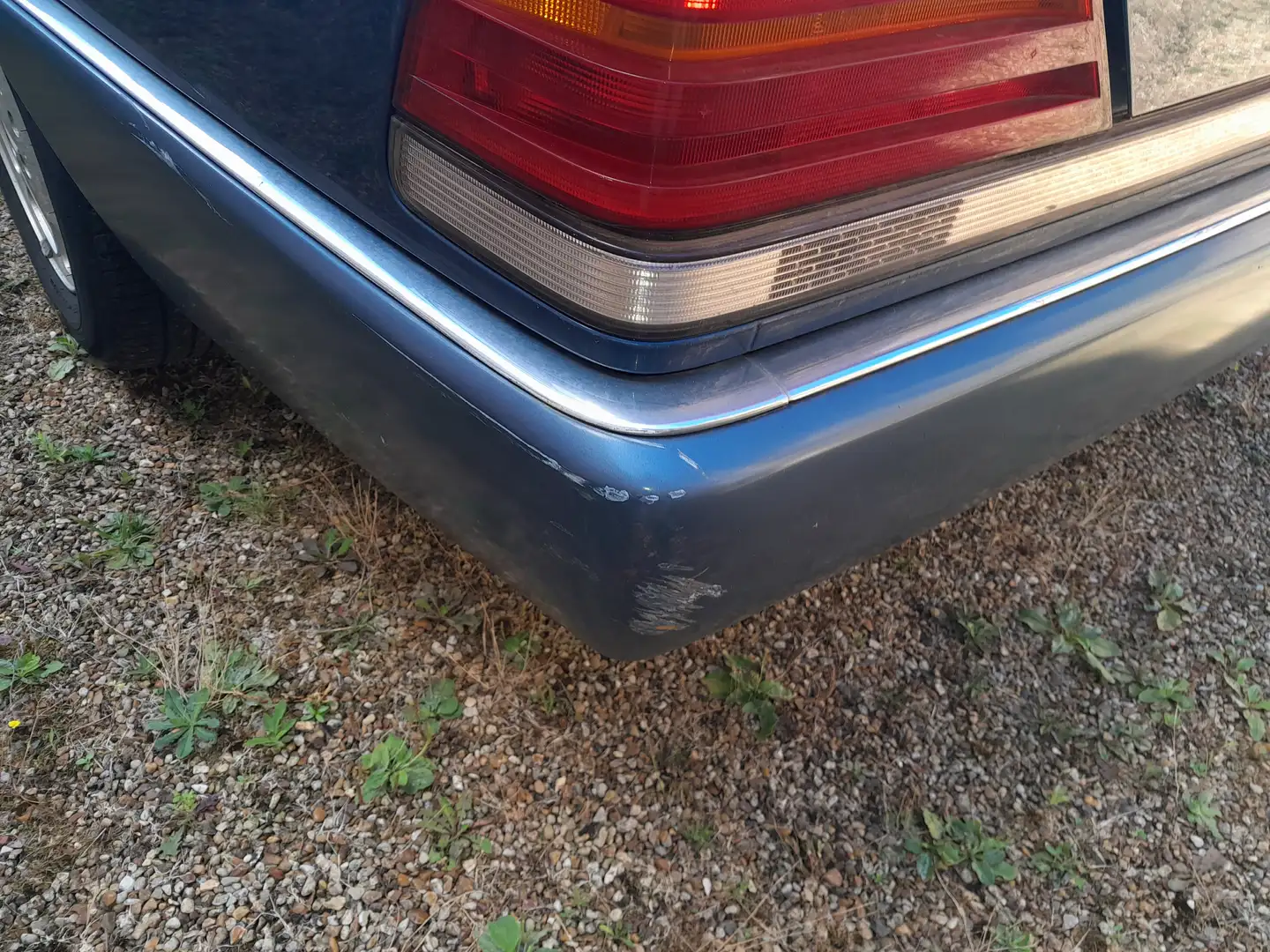Mercedes-Benz 300 300 E A - 1
