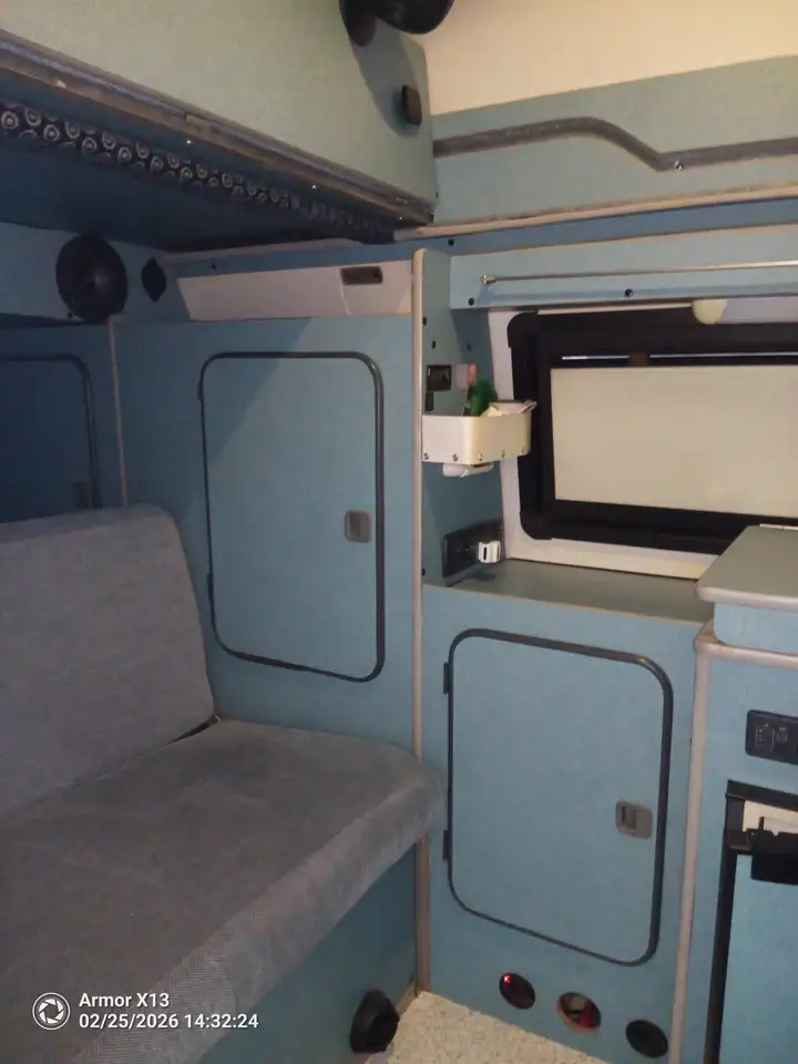 Volkswagen T3 Syncro 16" Autocarovan, foto 4