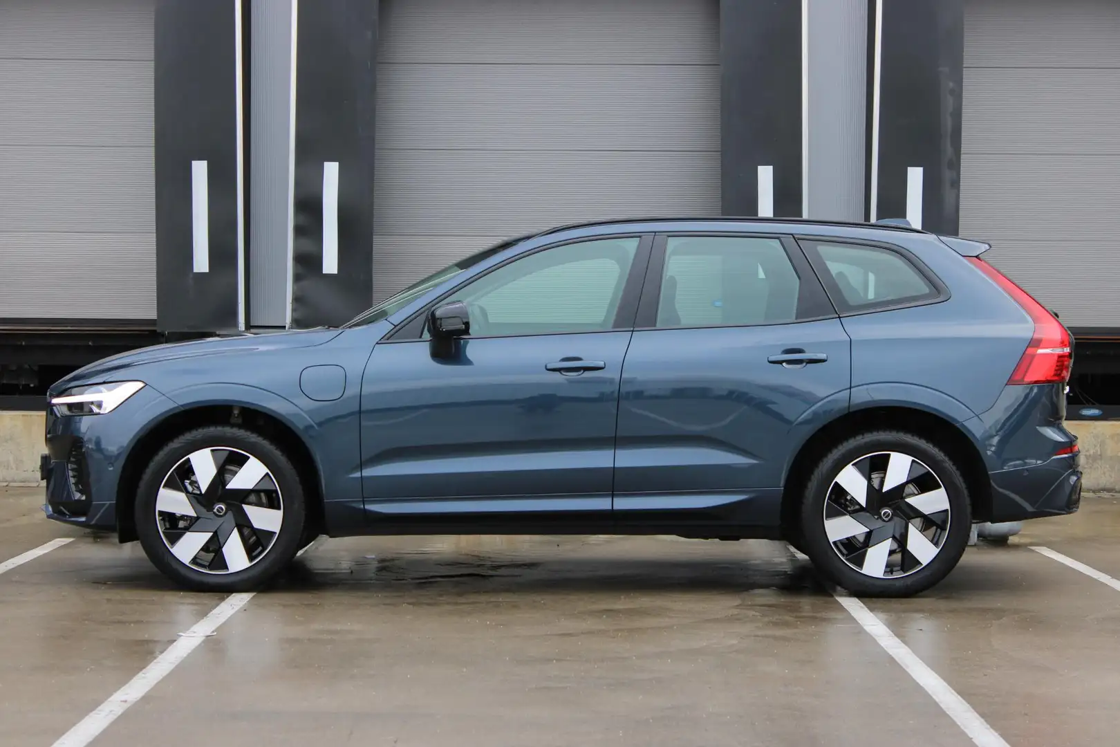 Volvo XC60 T6 Plug-in hybrid AWD Ultra Dark | Head-up display Bleu - 2