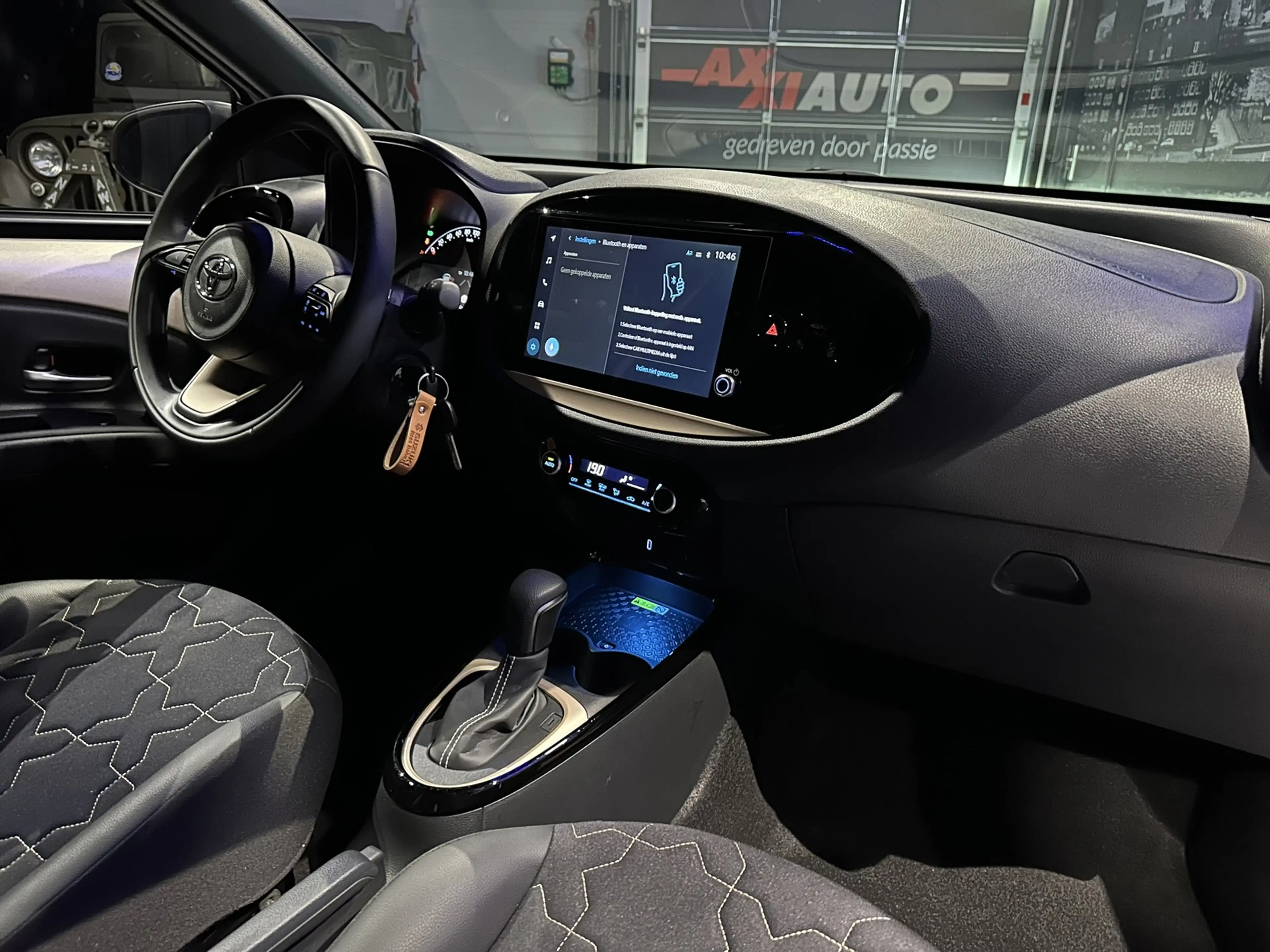 Toyota Aygo X 1.0 VVT-i S-CVT Envy *PDC*Camera*Clima* — photo 27