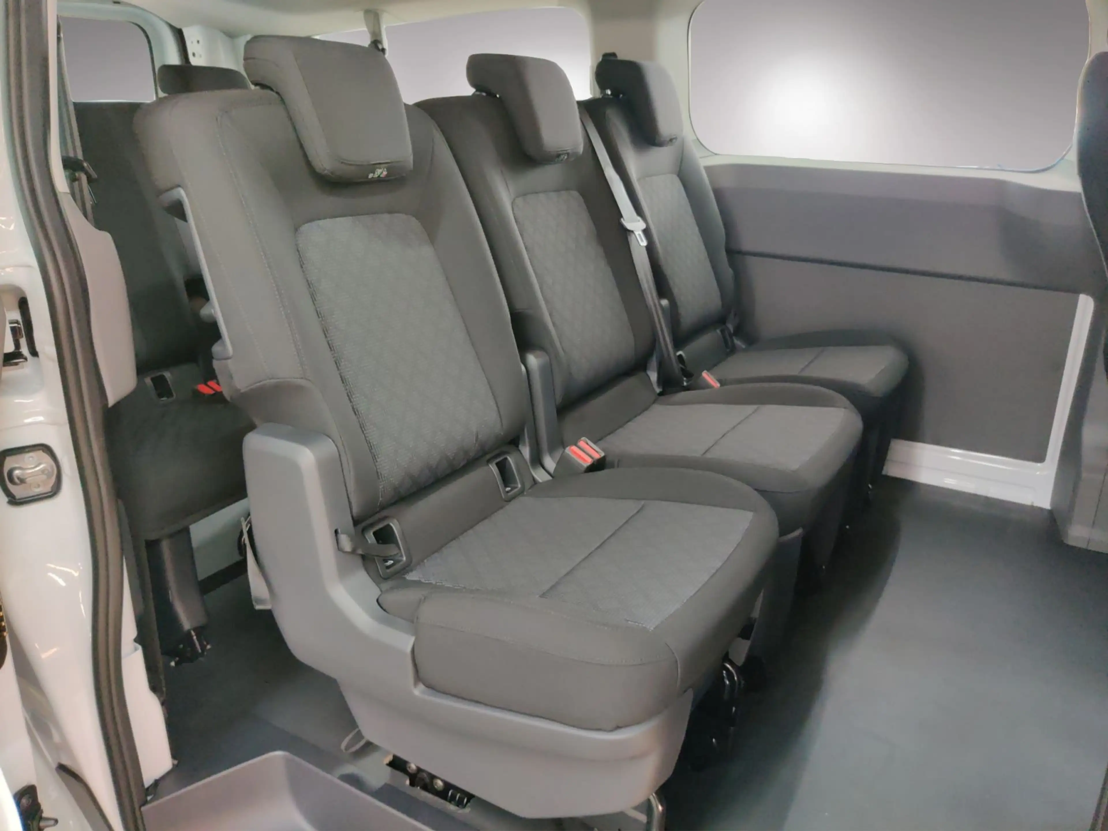 Volkswagen T7 Kombi e-Transporter T7 Kombi LR 8-Sitz/5J.Garantie — photo 13