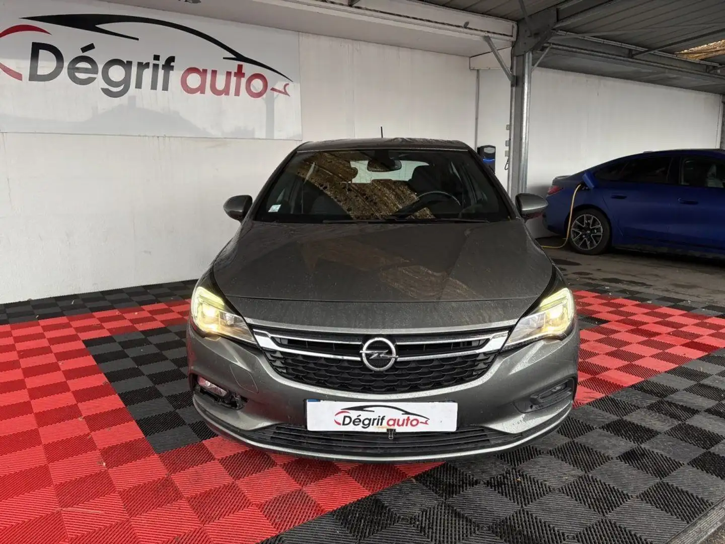 Opel Astra 1.6 Diesel 136 ch Elite Gris - 2