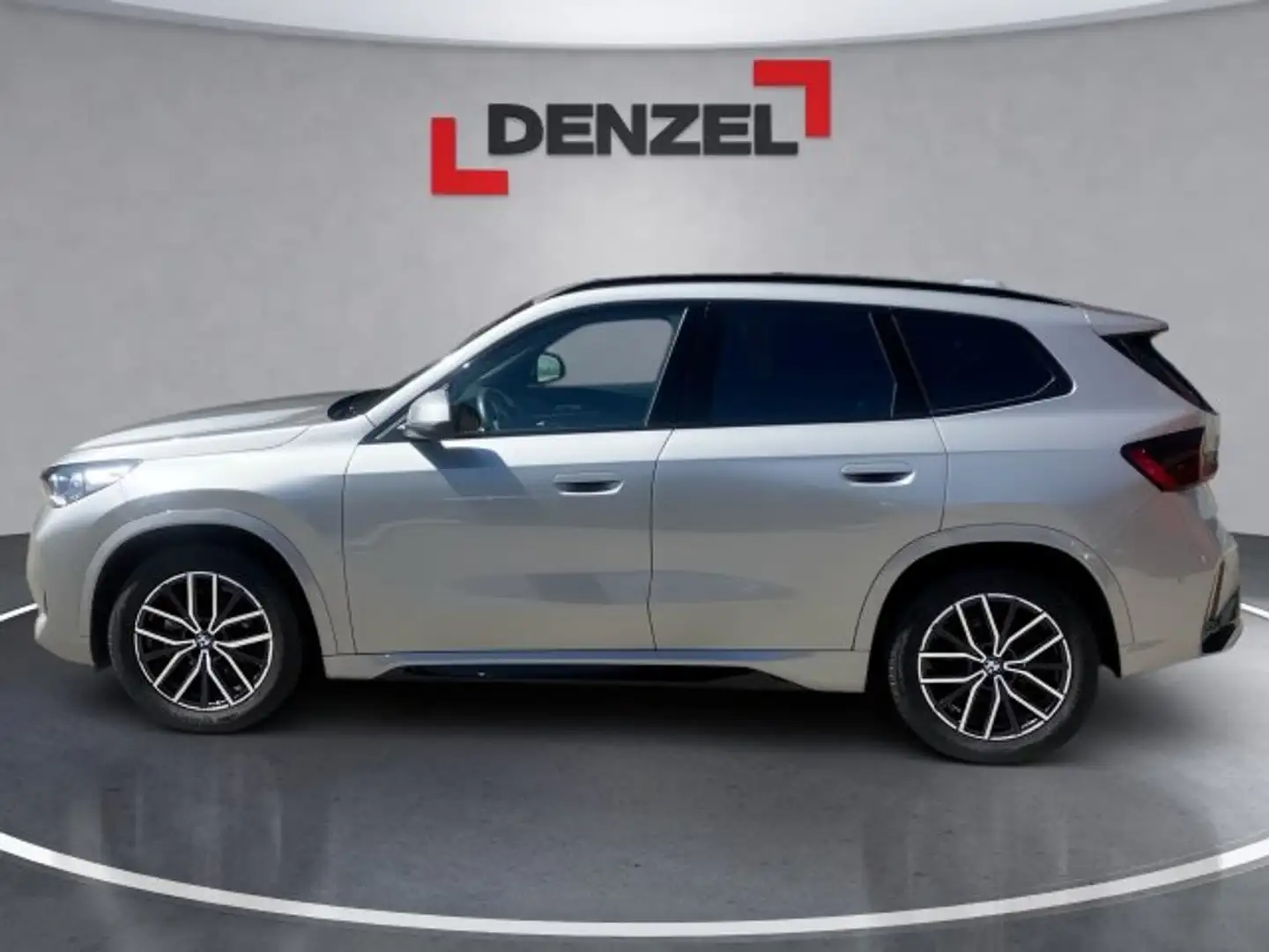 BMW iX1 eDrive20 U11 Silber - 2