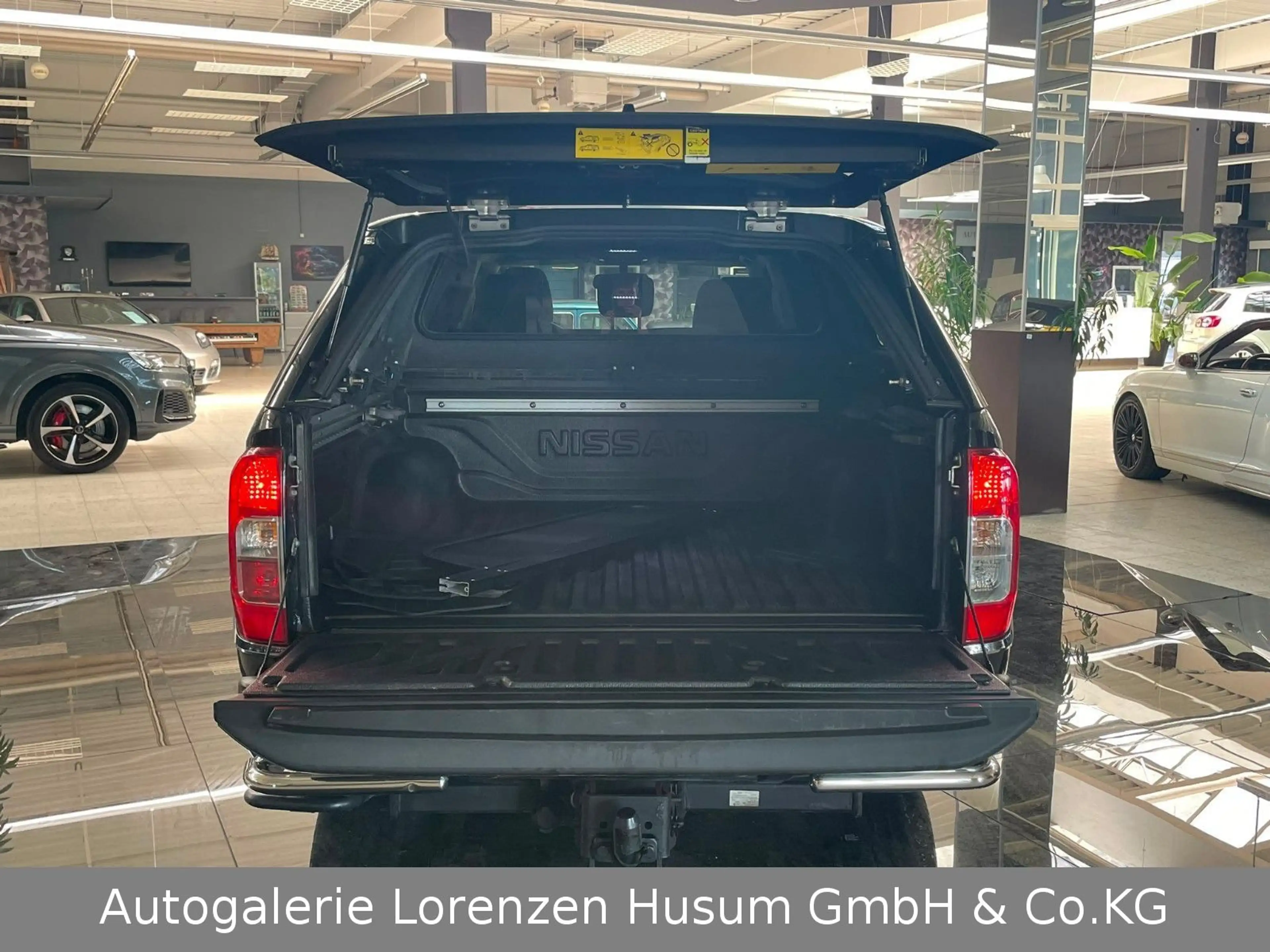 Nissan Navara NP300 Double Cab 4x4 Netto Export 21500€ — photo 9