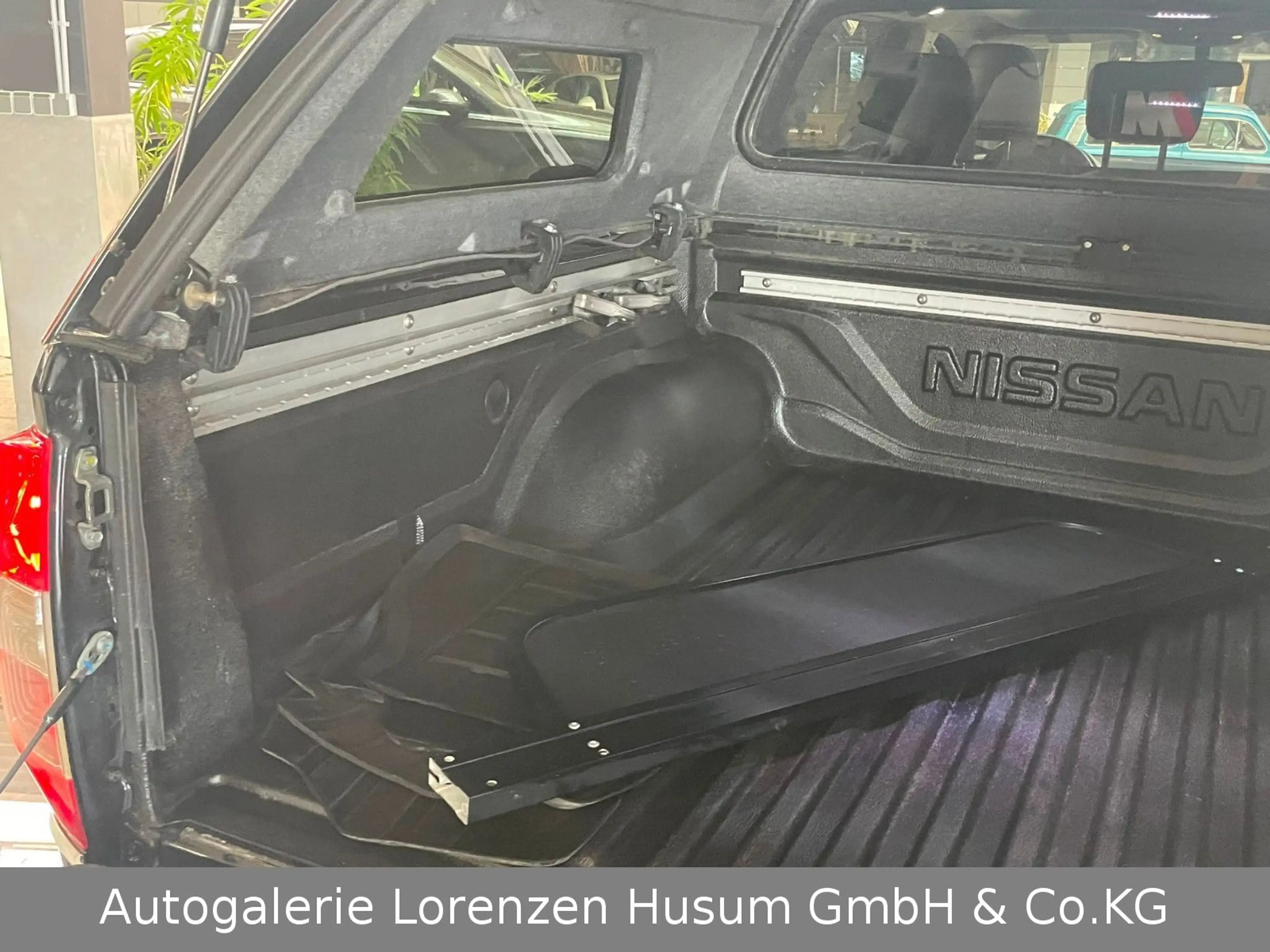 Nissan Navara NP300 Double Cab 4x4 Netto Export 21500€ — photo 10
