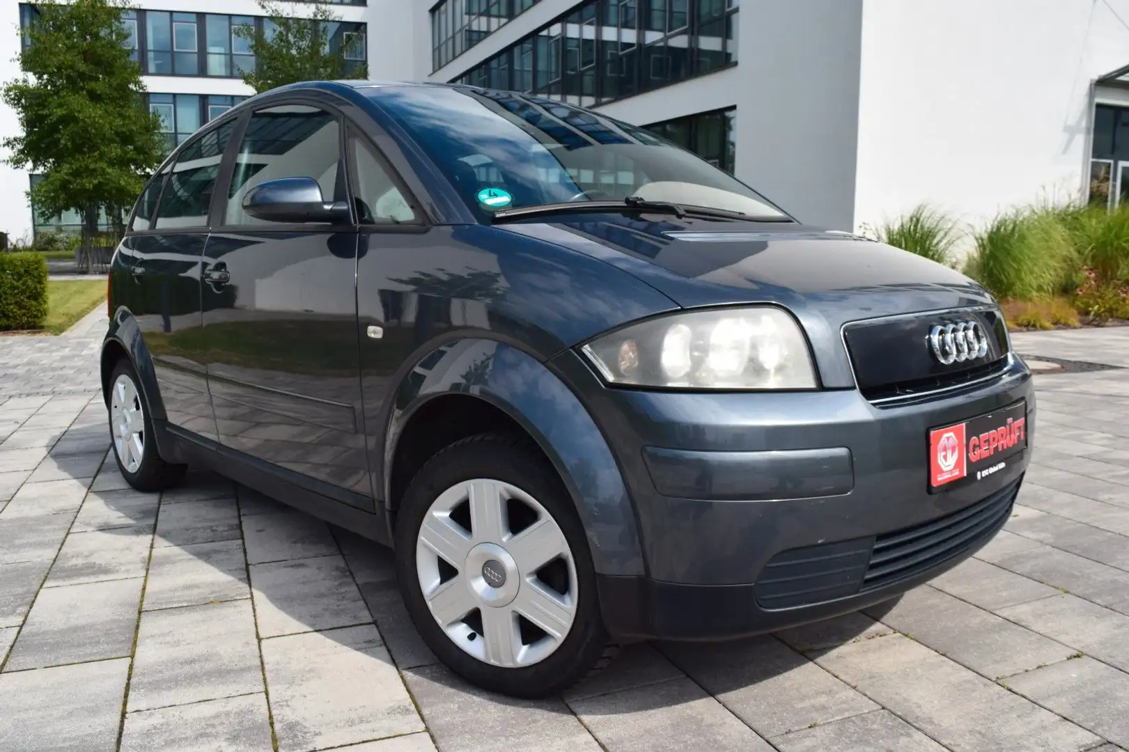 Audi A2 1.4 1.Hand,Klimaatomatik,Scheckheftgepflegt Grau - 2