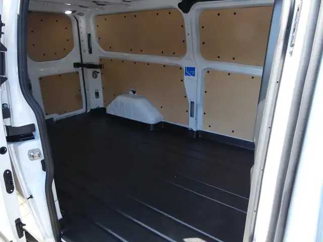 Ford Transit Custom view 14