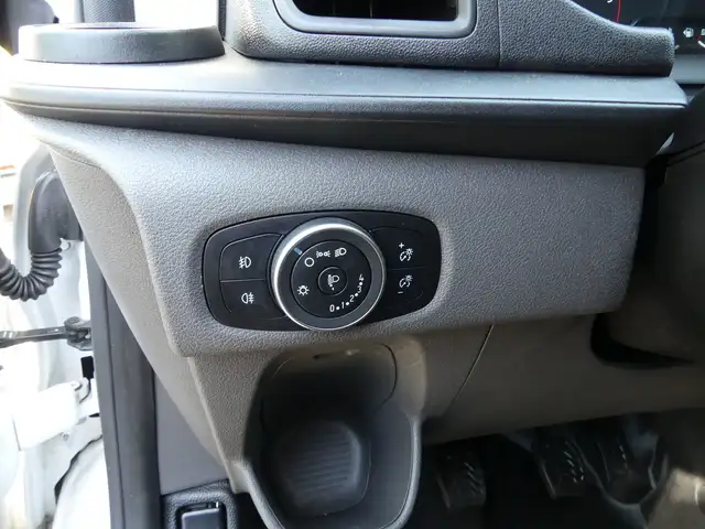 Ford Transit Custom view 7