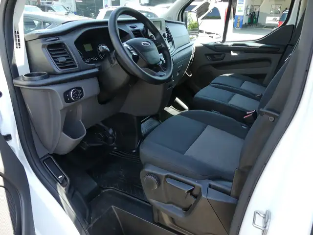Ford Transit Custom view 5