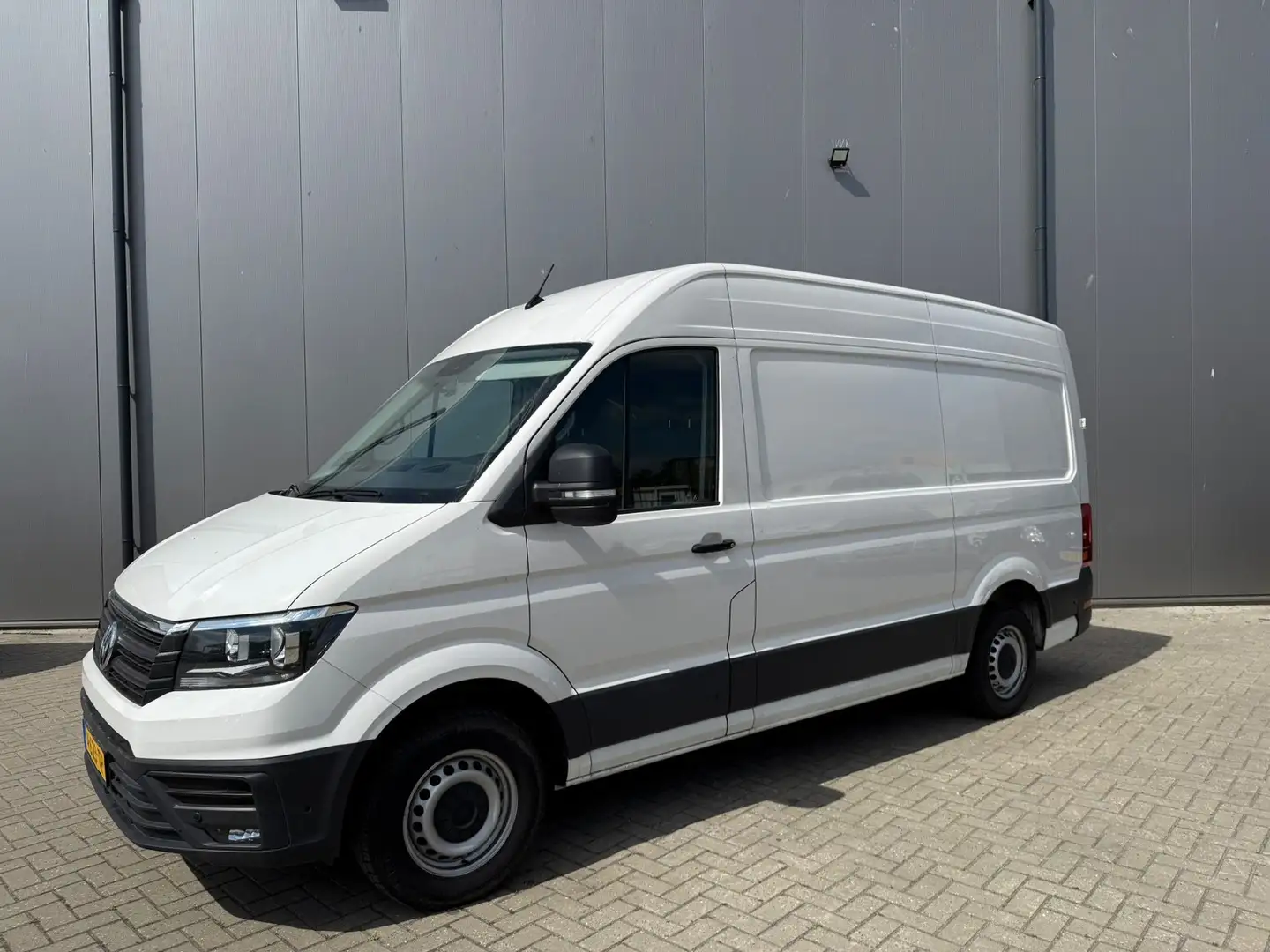 Volkswagen Crafter 35 2.0 TDI L3H3 DC Highline - 1