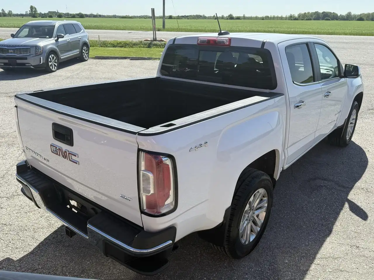 GMC Canyon снимка GMC Canyon