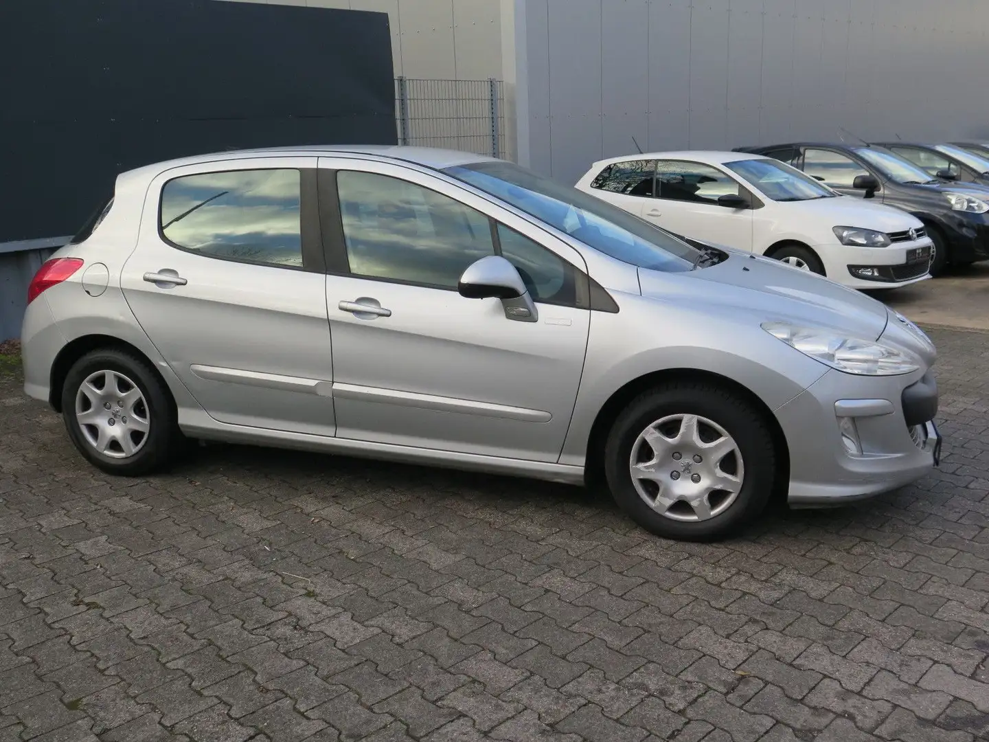 Peugeot 308 Tendance TÜV NEU,INSP NEU, Winterauto TOP Gris - 2