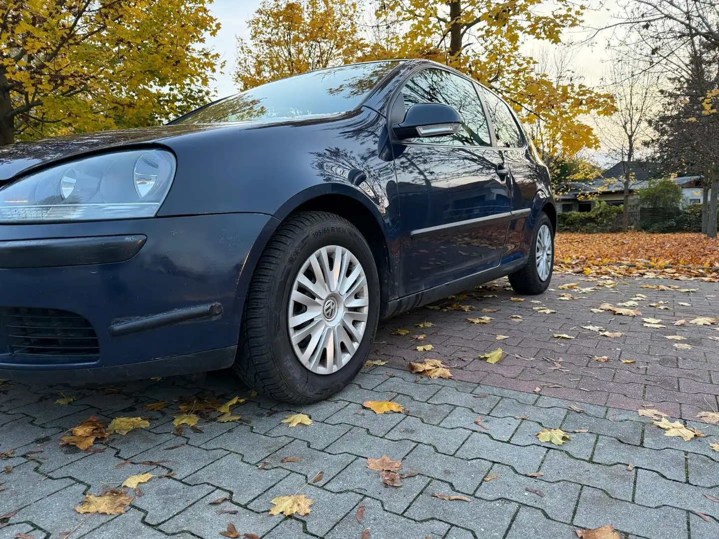 Volkswagen Golf Trendline Blau - 2
