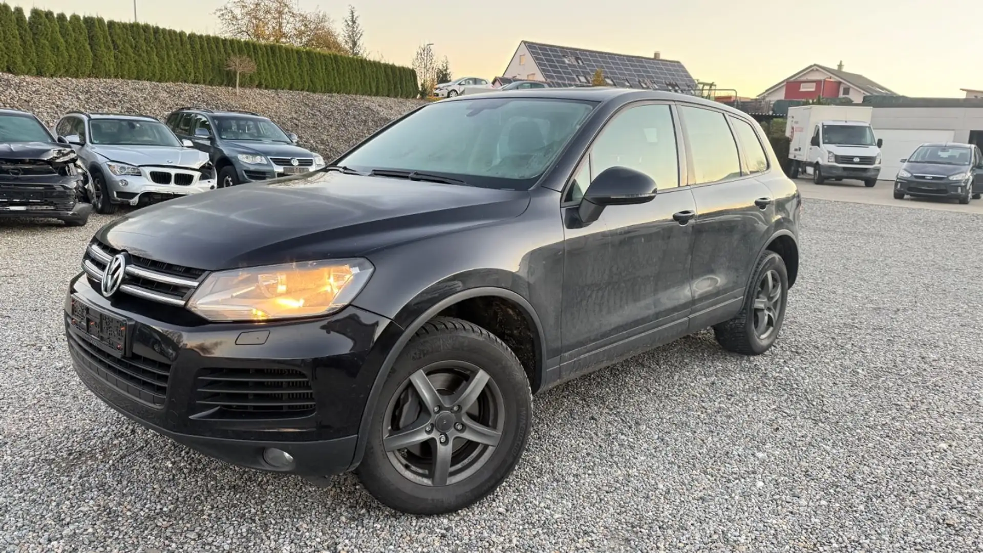 Volkswagen Touareg V6 TDI Leder Navi Kamera AHK MwSt ausw. Schwarz - 1