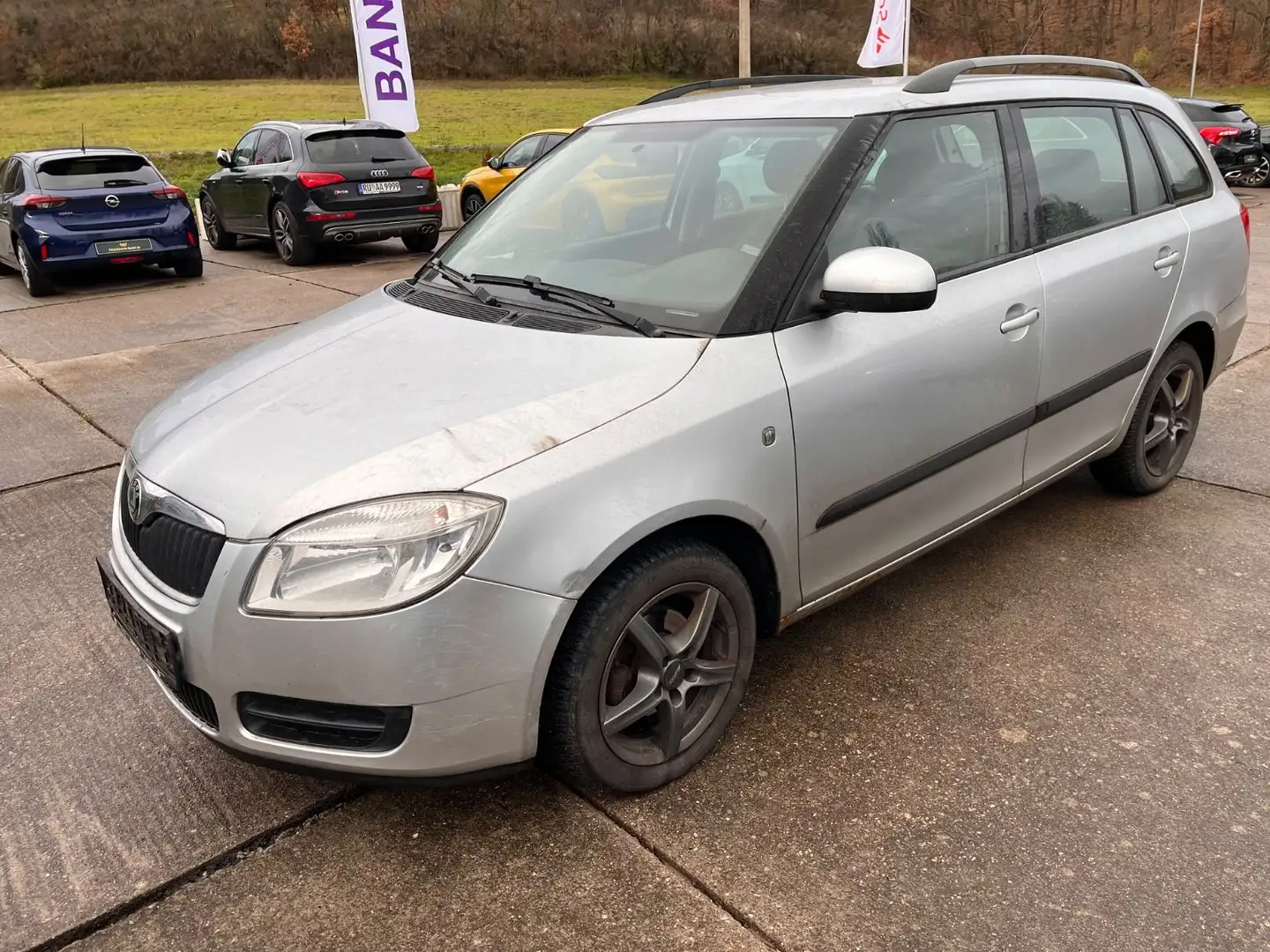 Skoda Fabia Combi Ambiente Klima Tempomat TÜV Zilver - 1