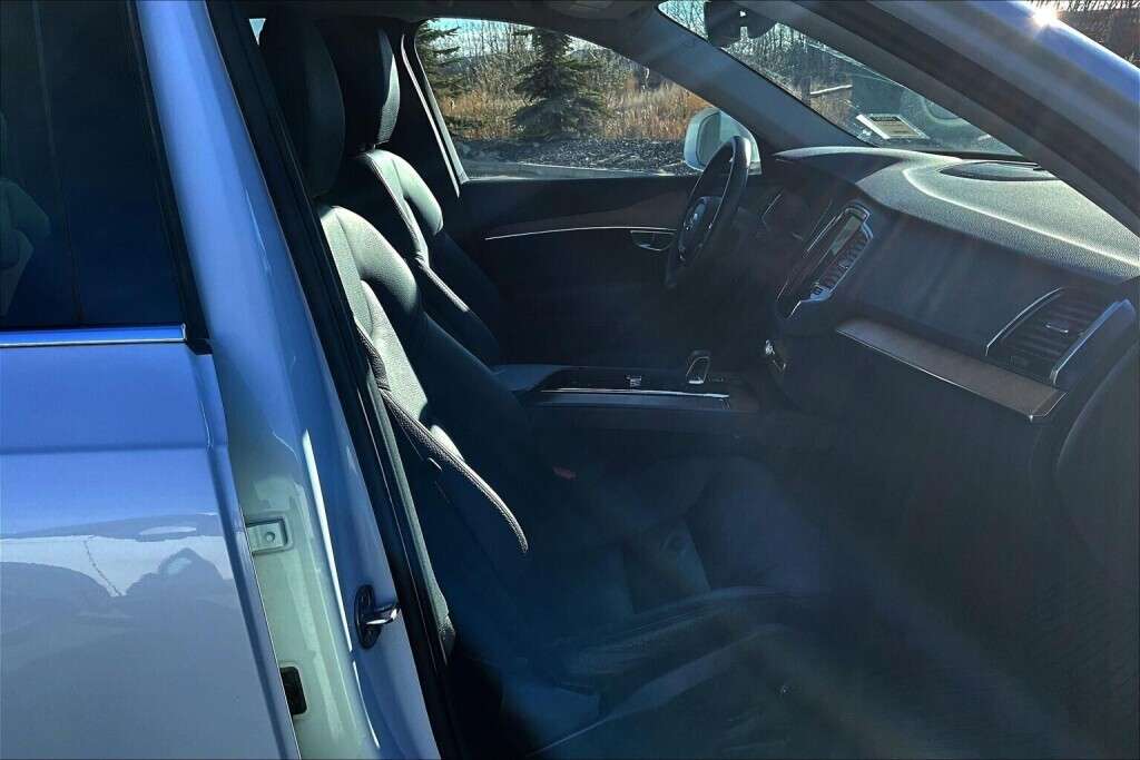 2024 Volvo XC90 B6 PLUS BRIGHT THEME thumb 7