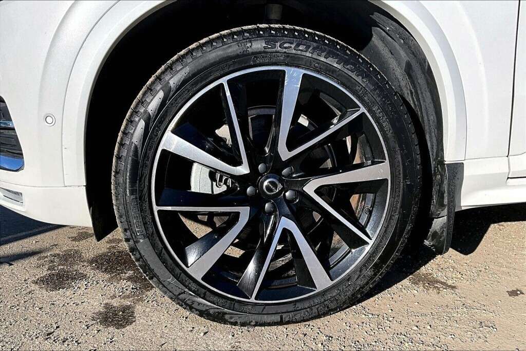 2024 Volvo XC90 B6 PLUS BRIGHT THEME thumb 9