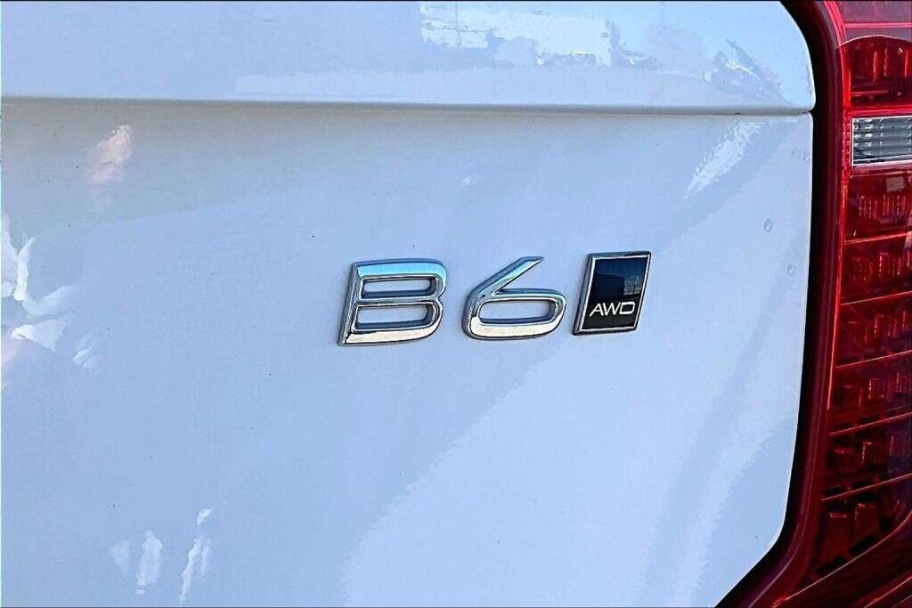 2024 Volvo XC90 B6 PLUS BRIGHT THEME thumb 8