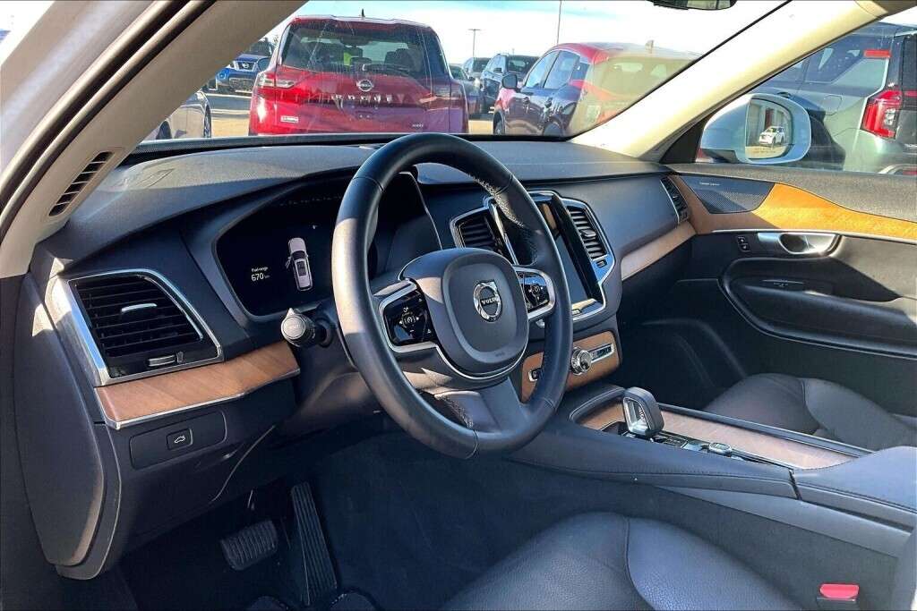 2024 Volvo XC90 B6 PLUS BRIGHT THEME thumb 14