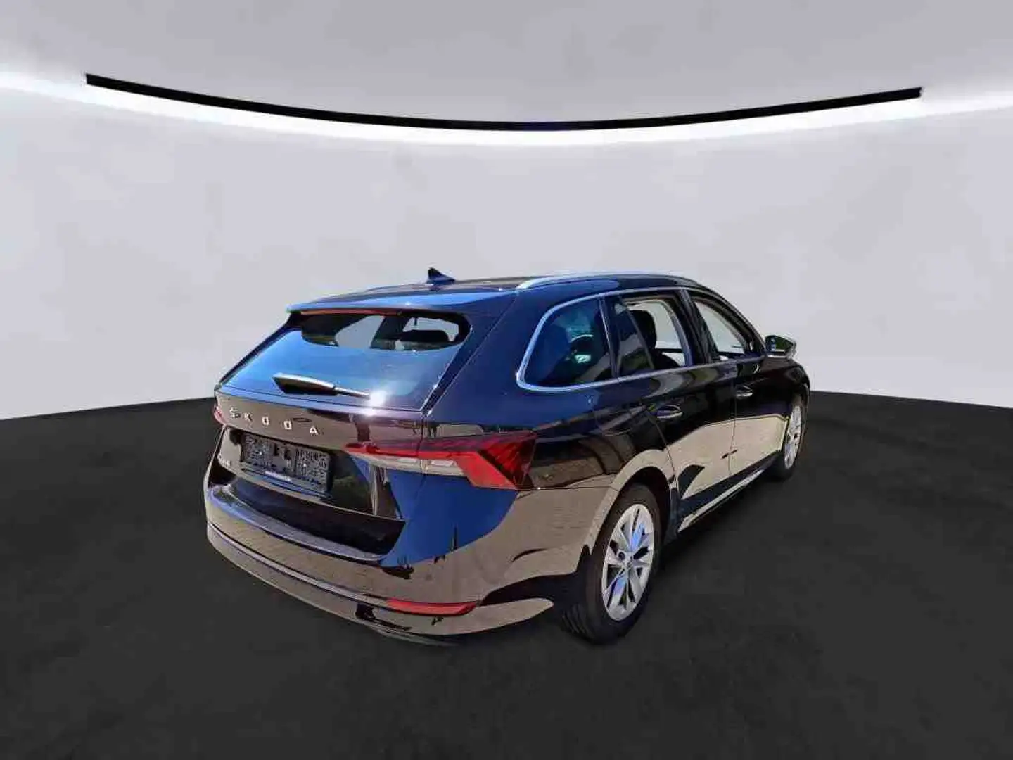 Skoda Octavia Combi 2.0 STYLE AHK ACC NAVICOLUMBUS Zwart - 2