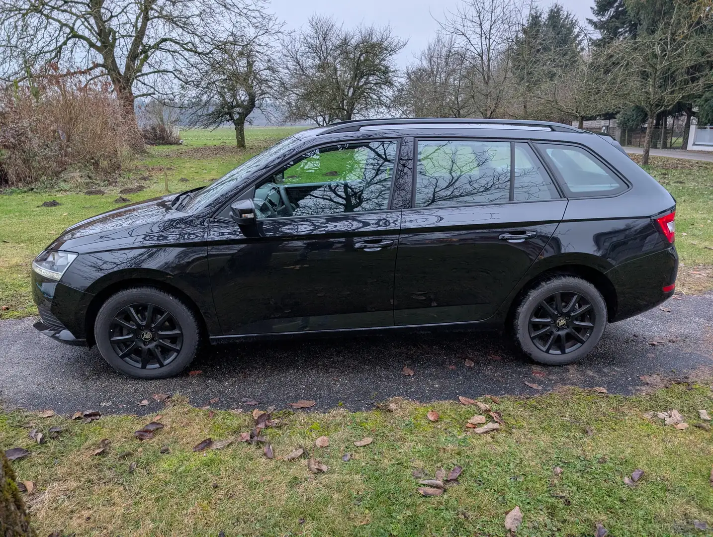 Skoda Fabia Kombi 125 1,0 TSI Schwarz - 1