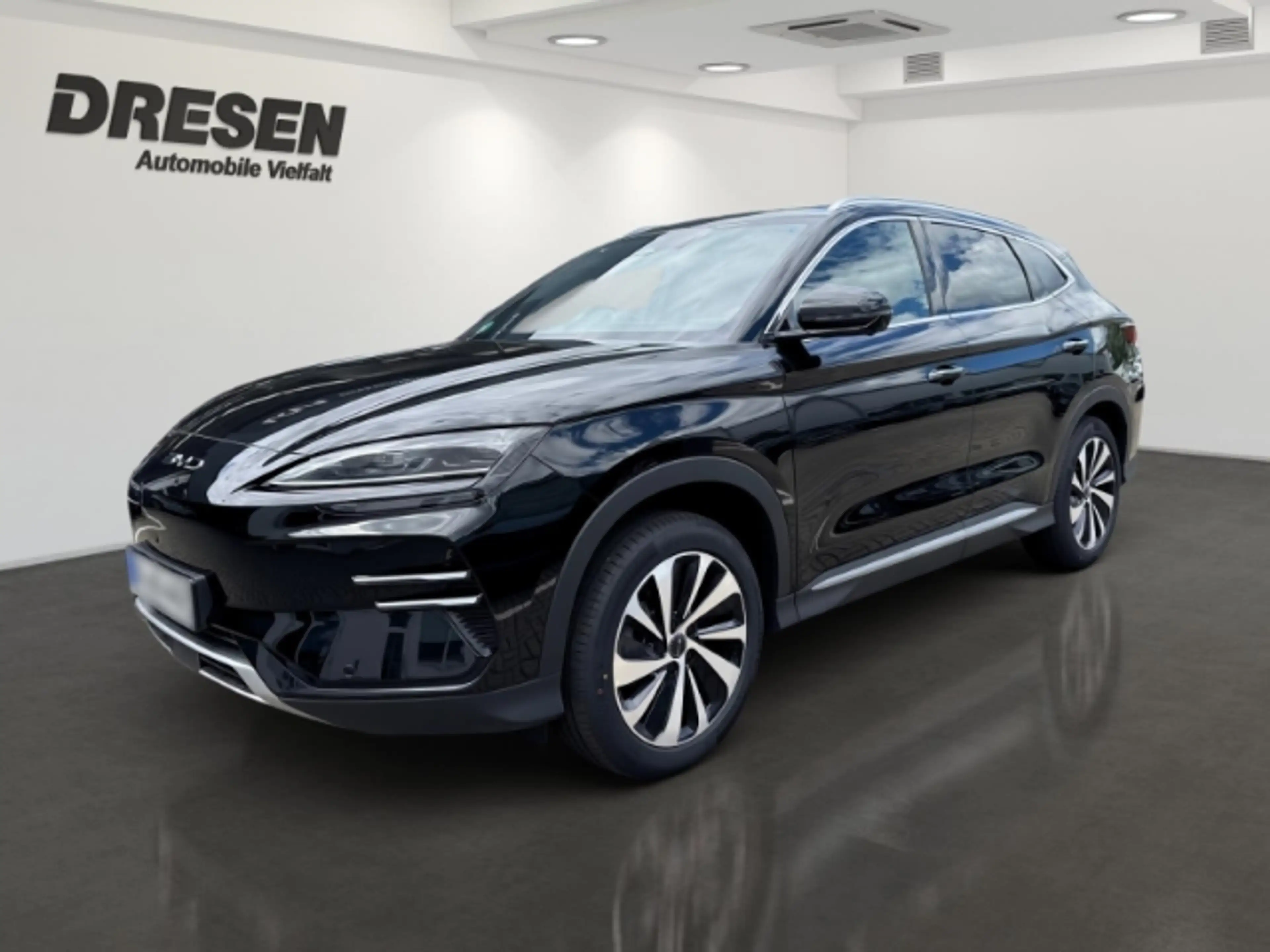 BYD Seal U 1.5 Design AWD (238 kW 324 PS) — photo 2