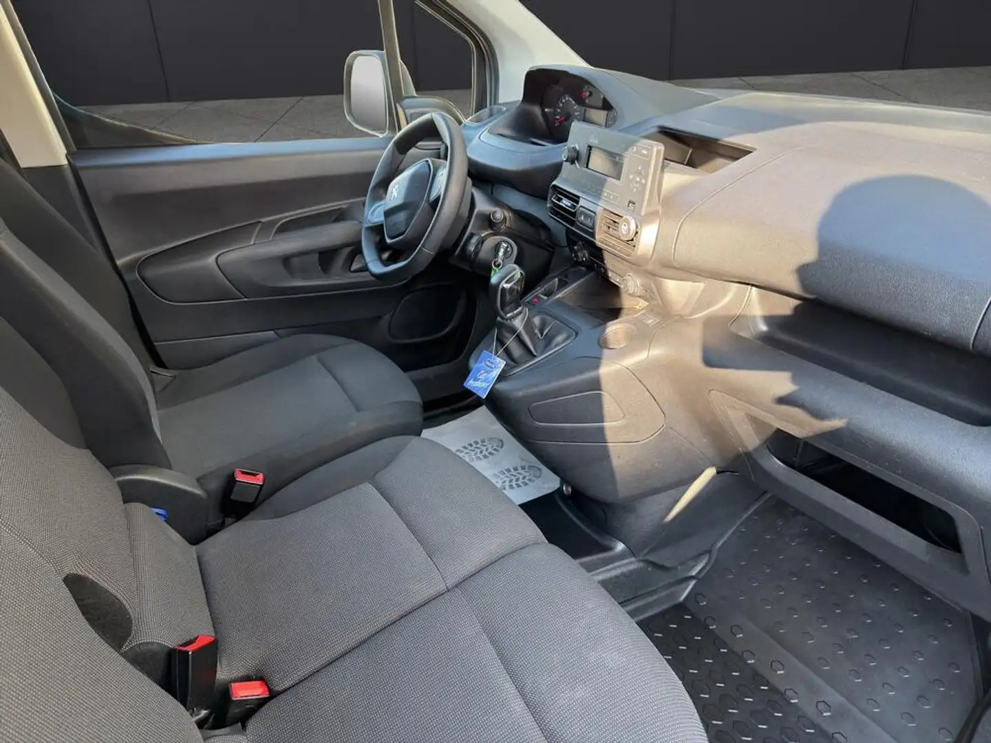 Peugeot Partner Partner Standard BlueHDi 100 Premium Weiß - 2